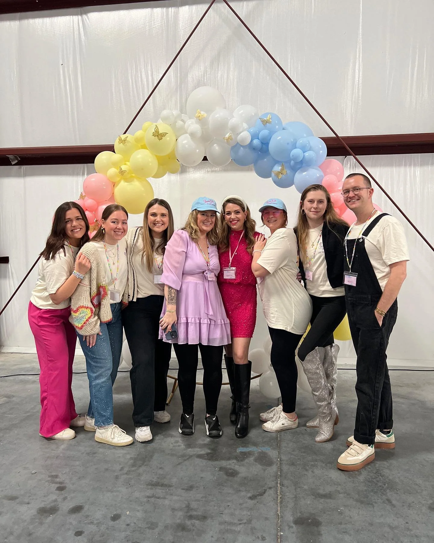 Thankful for the Lover Fest crew who came to planning meetings, spent off time prepping (@gaeta.nina and @amy_wiggins) and volunteered their time making friendship bracelets,decorating(@jami.rae.lee  and @jodi.tighe.roller) bartending (@madelinejoyki