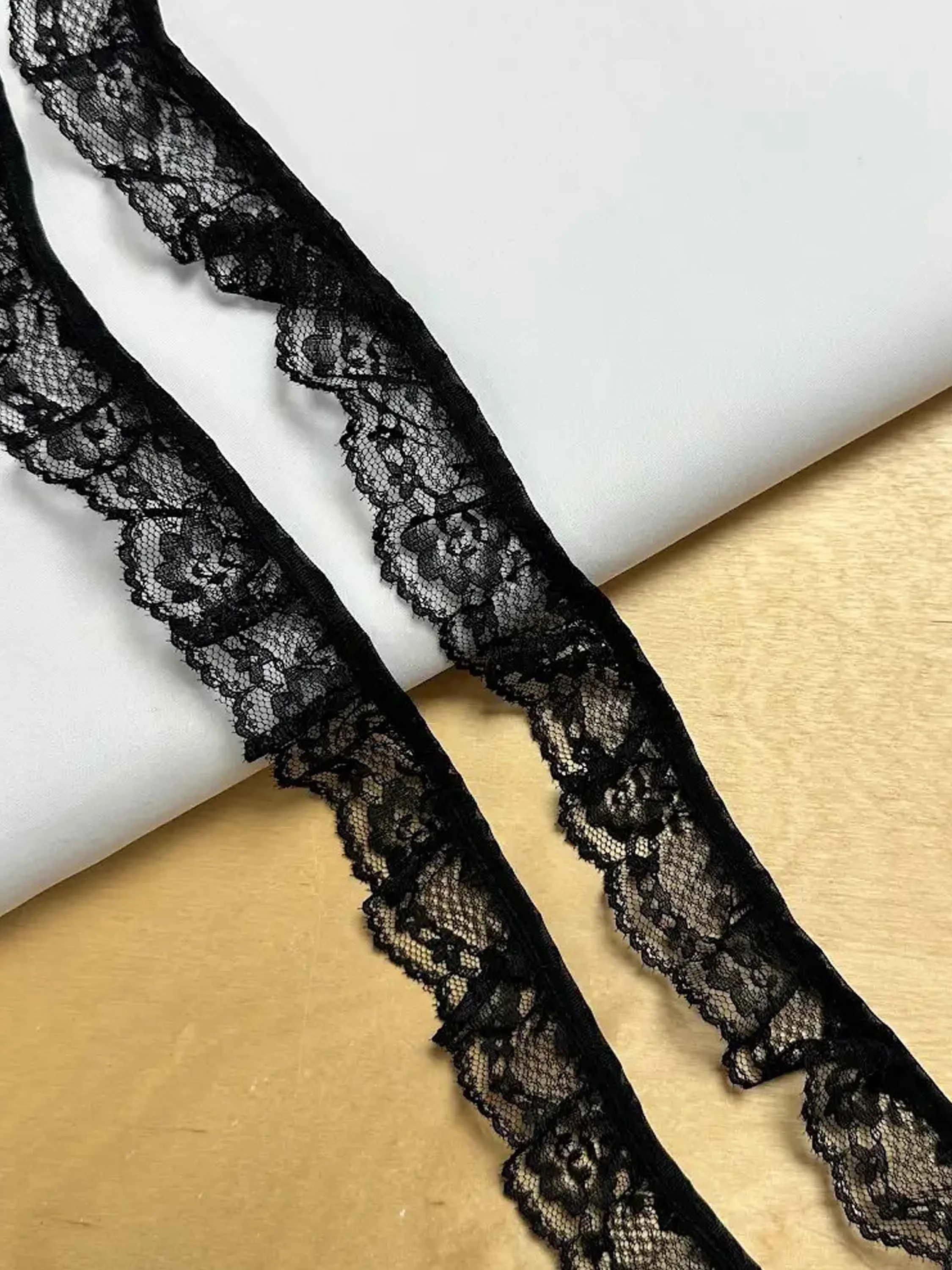 gl71014b-lace.jpg