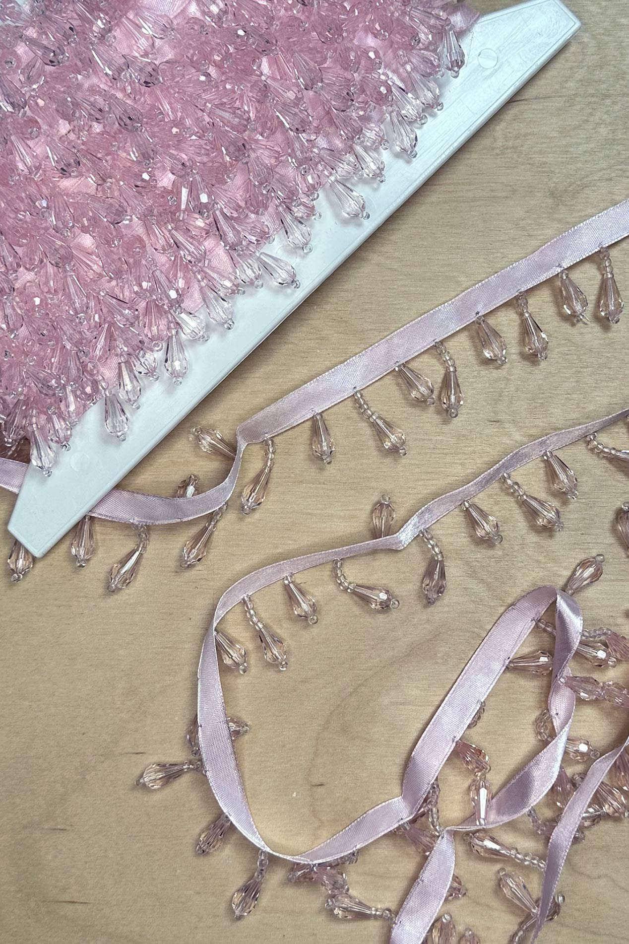 pink-tear-drop-beading-trim.jpg