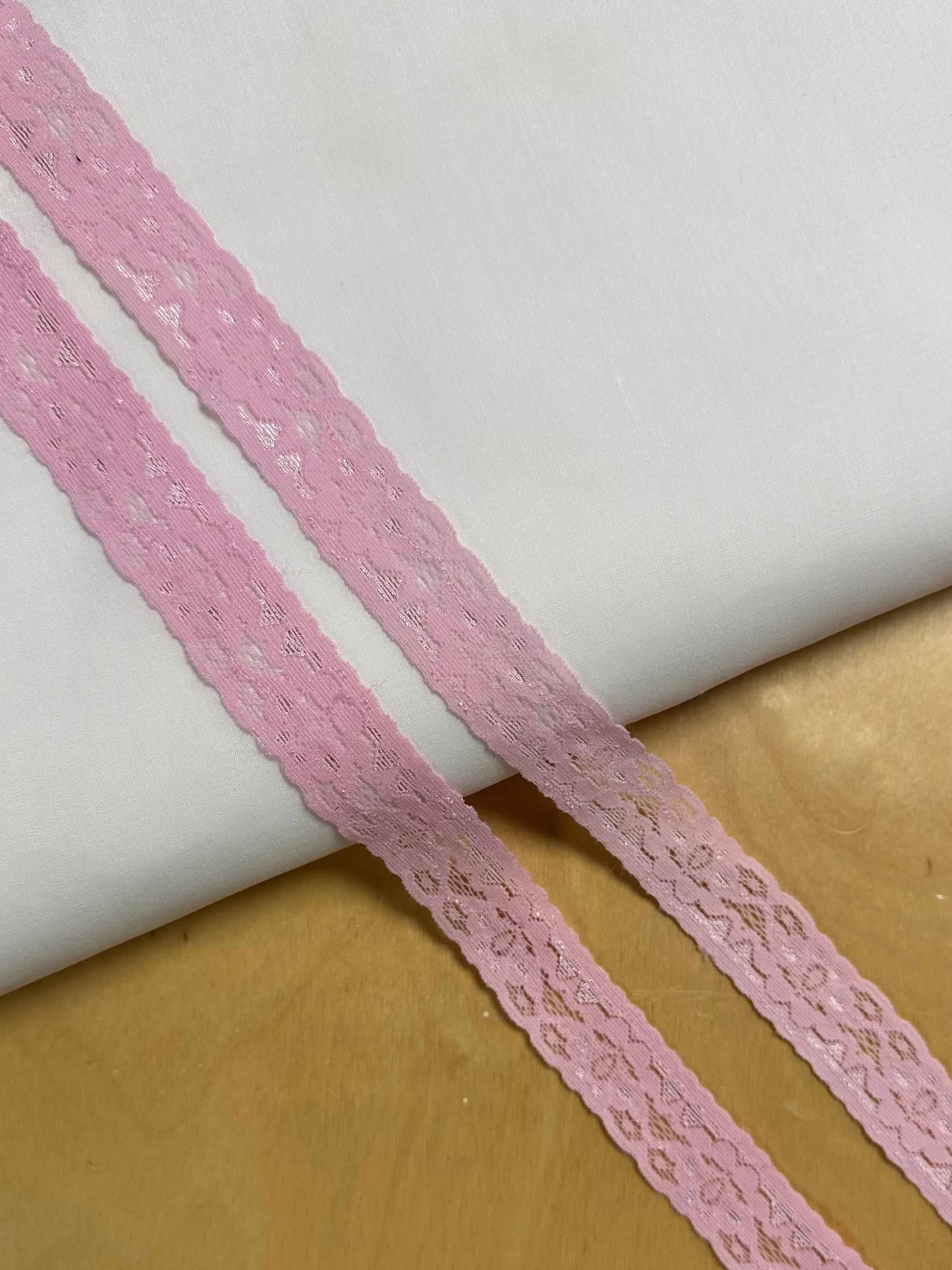 pink-streatch-lace.jpg