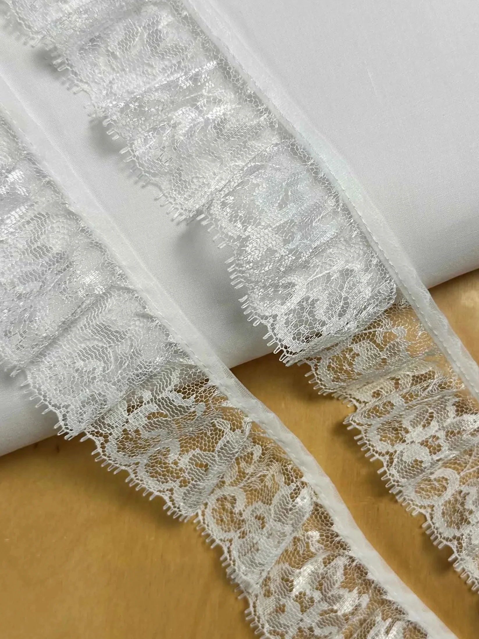 White gathered Lace 5cm Trim