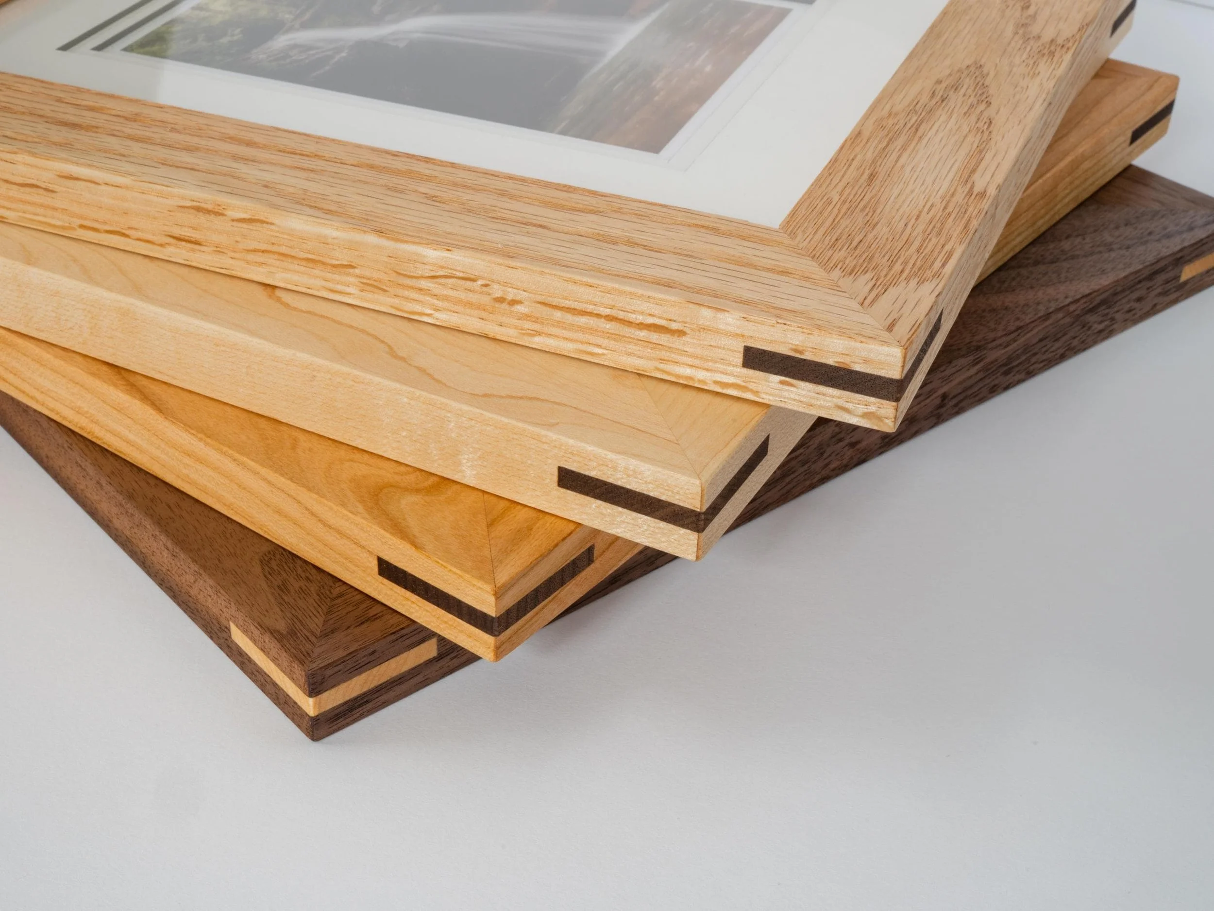 Handmade 'Classic Wide' Style Custom Picture Frame, 1.5