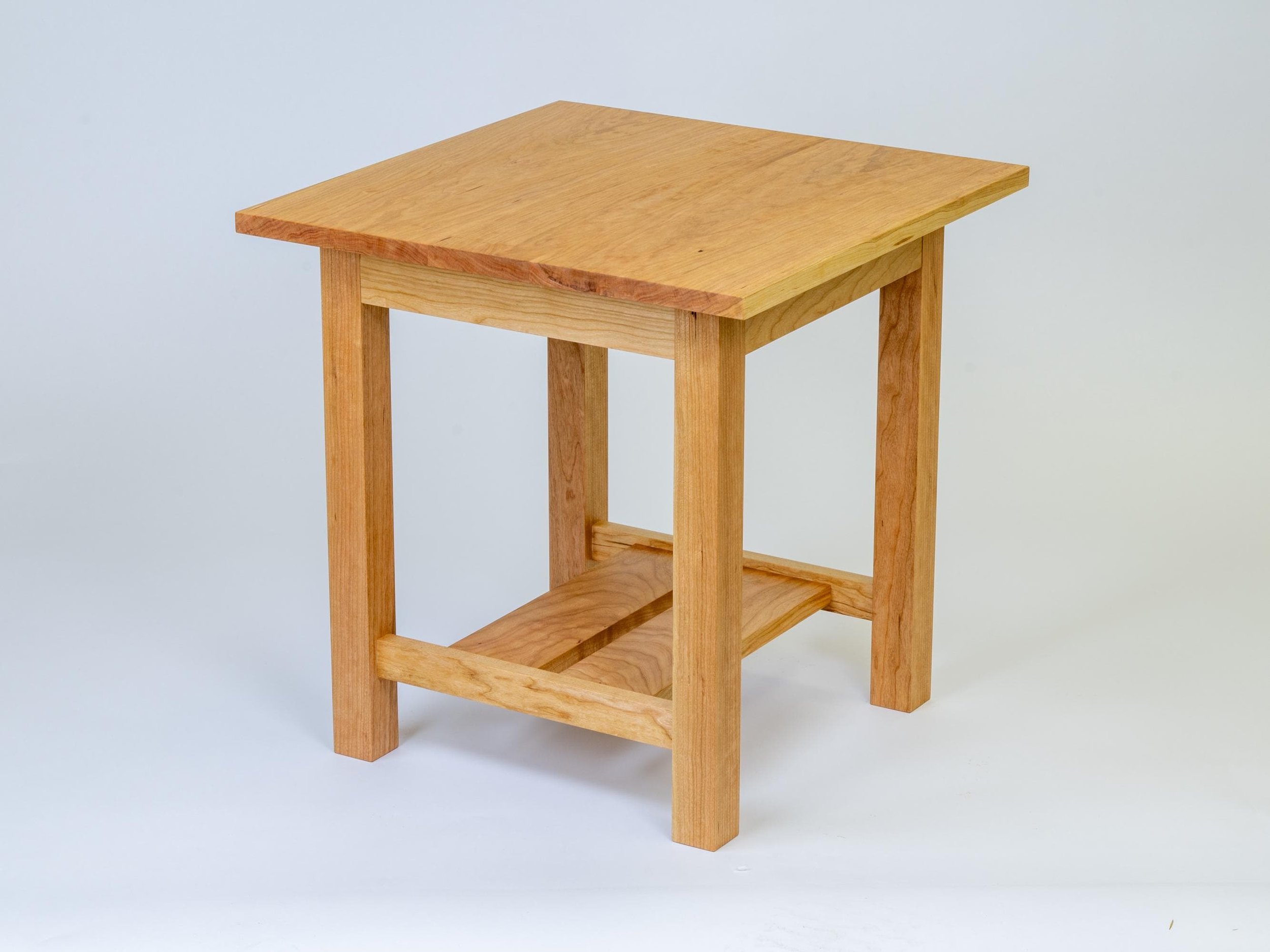 Handmade Cherry Side Table – Solid Wood End Table, Modern Minimalist Design, Natural Oil Finish, Sustainable Hardwood Furniture