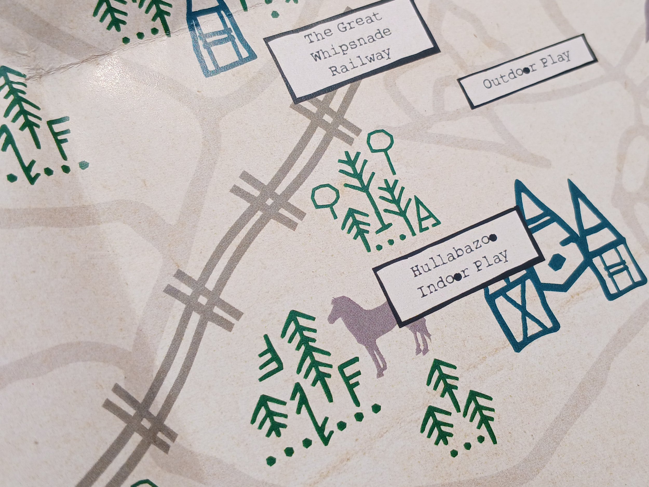 *Troll_Mockup_detail2.jpg