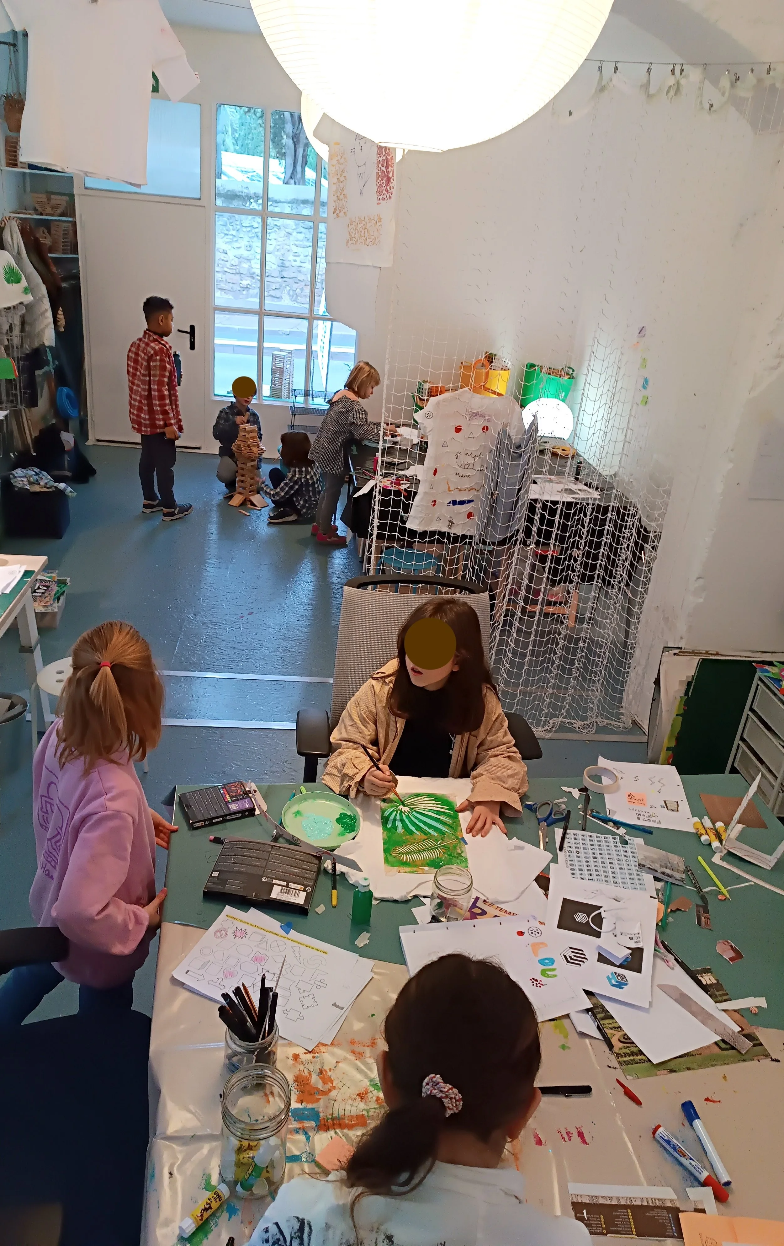 vue atelier du fond tshort.jpg