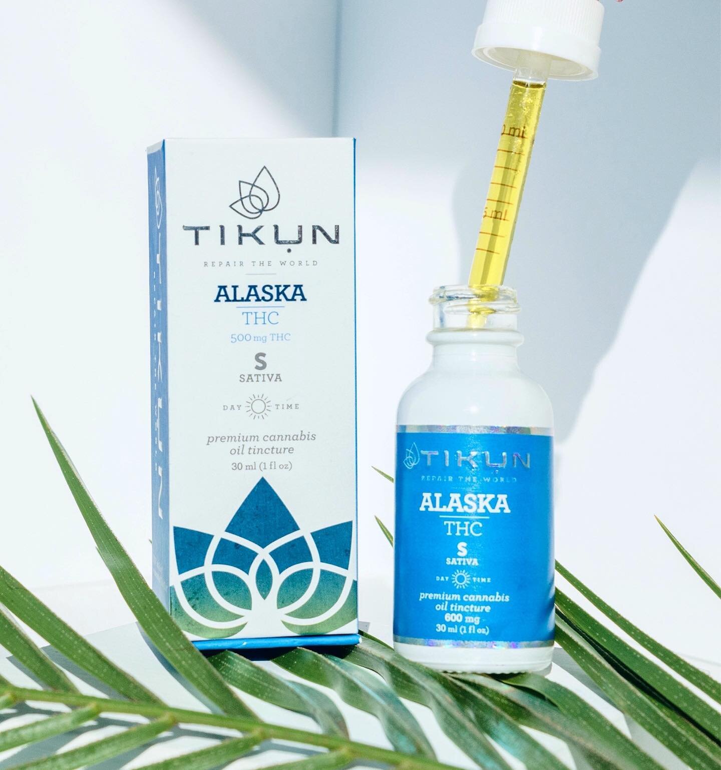 🚨710 Giveaway!🚨Win a FREE Tikun t-shirt gift package! 

We want to see how YOU 🫵 use Tikun concentrates - share a picture of your favorite products!

To enter: 
🍃take a photo of (or with!) your favorite Tikun product 📸
🍃post to your Twitter, Fa