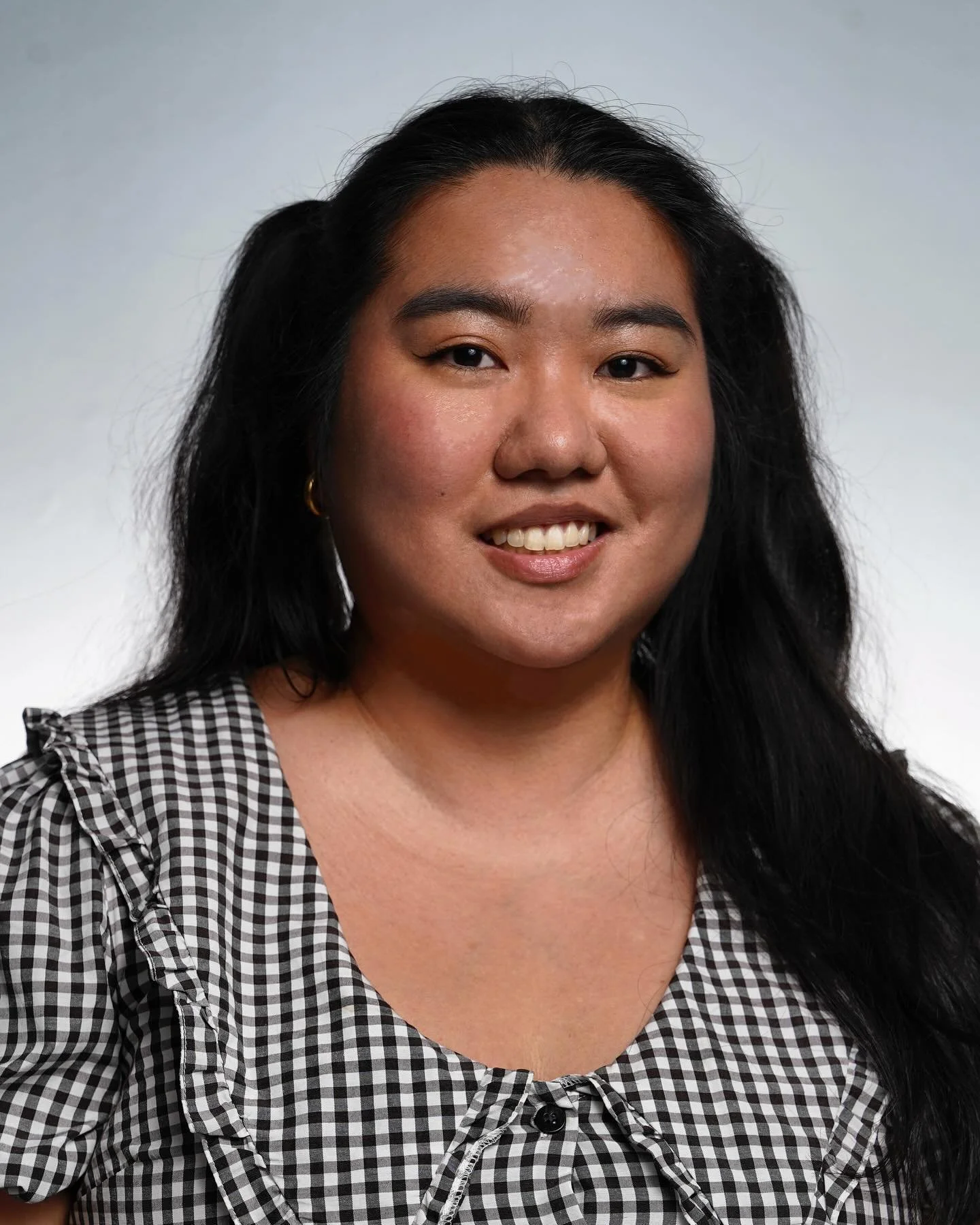 When she&rsquo;s not hunting for good food, giving skincare recommendations, or grabbing attention with her outfit choices, Lizzie Wee can be found in the gym, traveling somewhere new, or laughing with the others in the studio. 

-

Lizzie Wee is a S