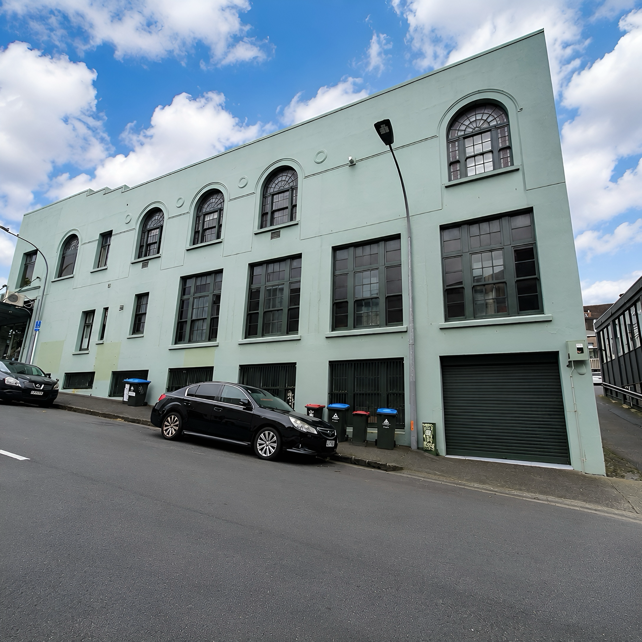 ROUNDHEAD STUDIOS