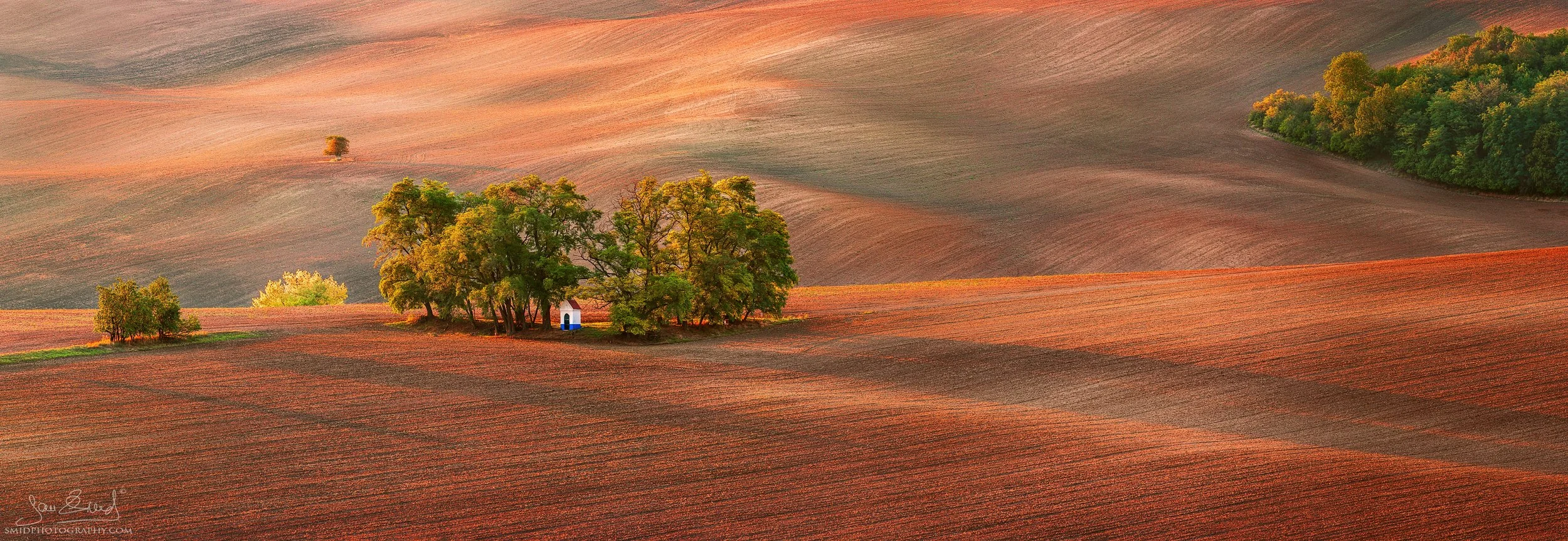 Award-winning panoramic sunset of Barborka chapel in South Moravia during late summer by Jan Smid, Master QEP. Vibrant fields of Moravian Tuscany.