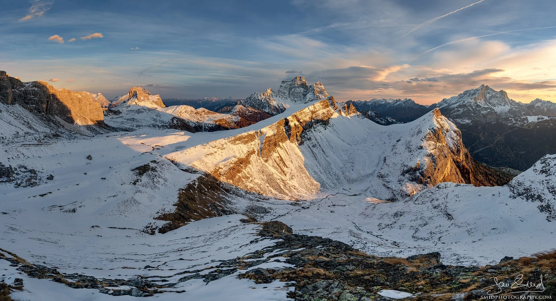 Autumn leaves and fresh snow on Dolomites peaks at sunset by Jan Smid, Master QEP.
