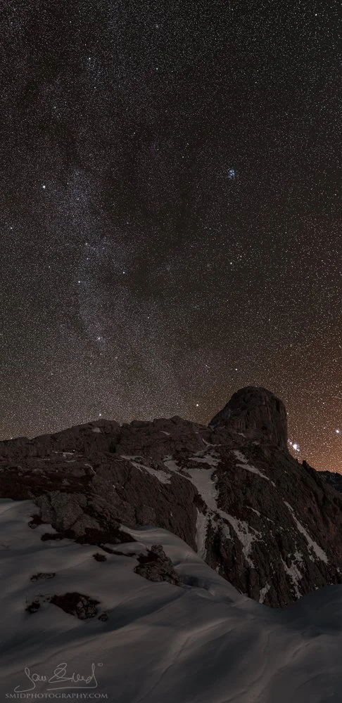 Vertical night landscape photo of the Submarine rock formation in the Dolomites with the Milky Way, by Jan Smid, Master QEP.
