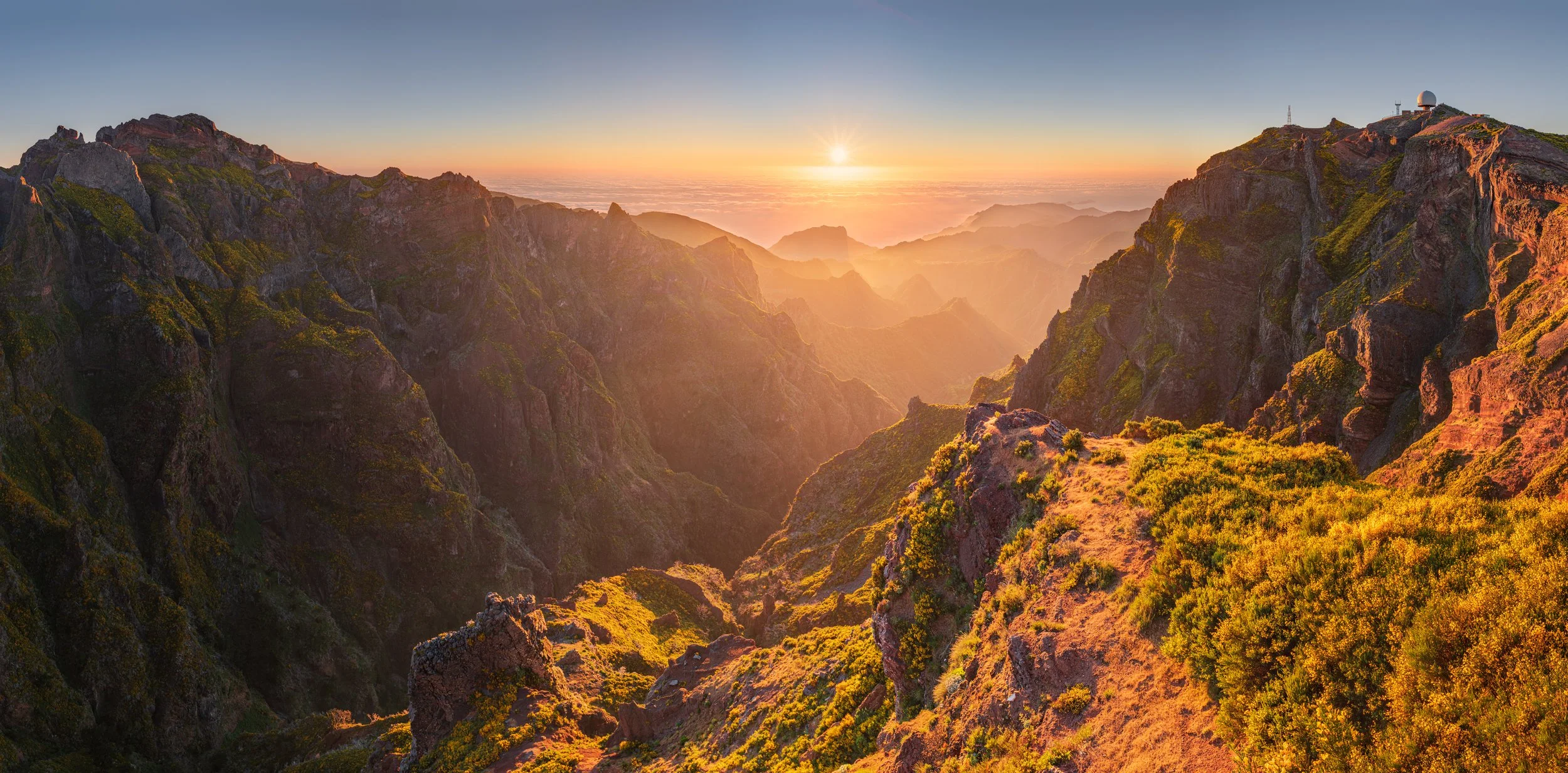 Jan Smid Master QEP: Sunset view along the stone path at Pico do Arieiro summit, Madeira. Award-winning photo expedition workshop.