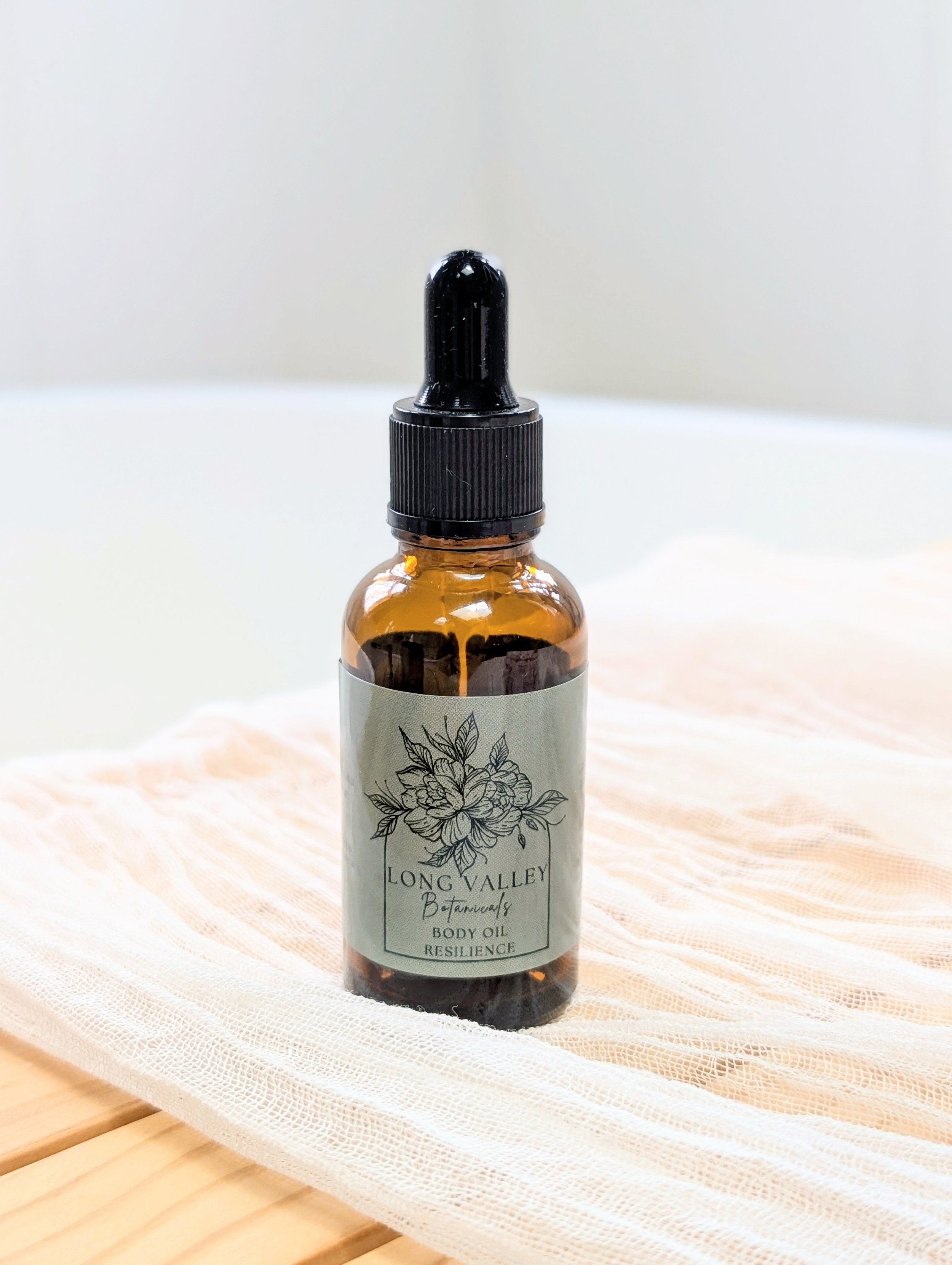 Botanical Body Oil: Resilience