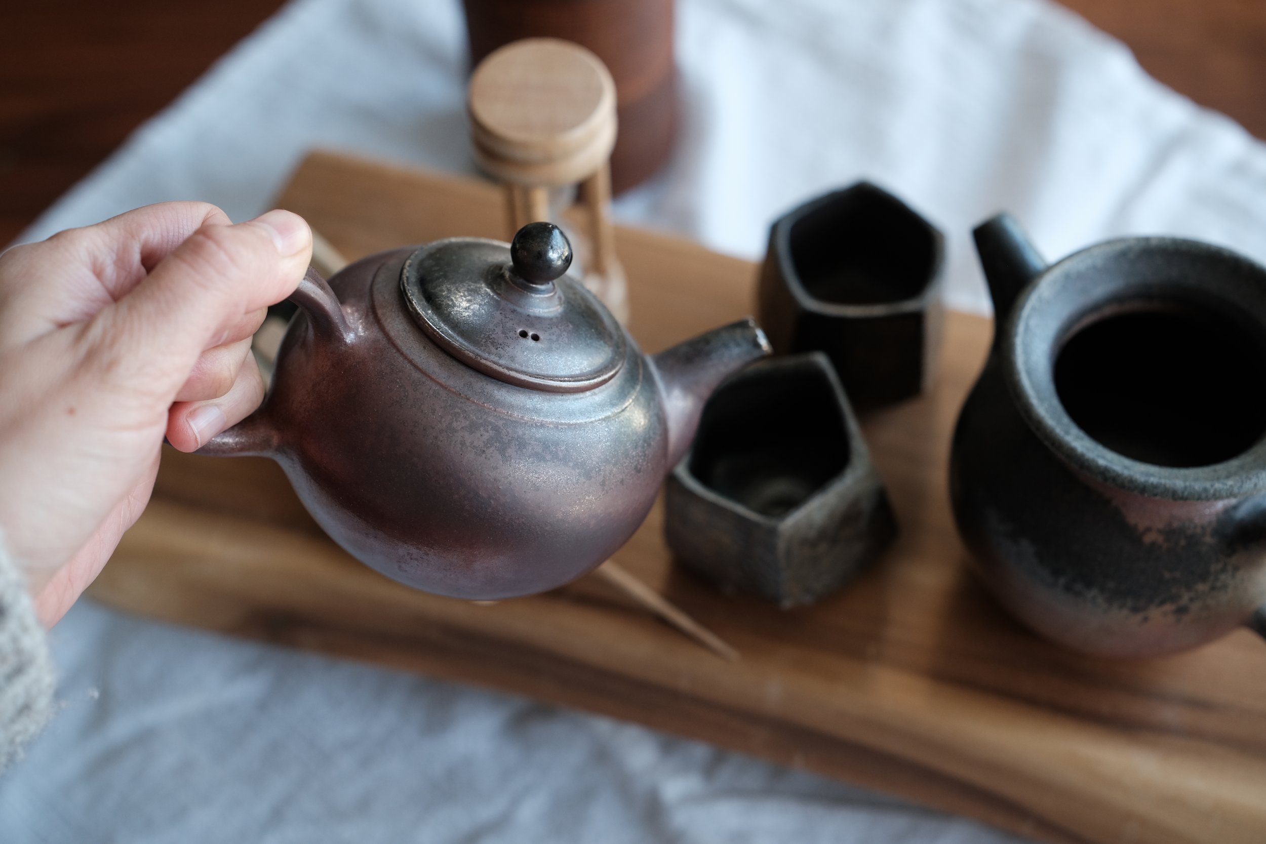 Teapot - 001 - Burgundy Sand