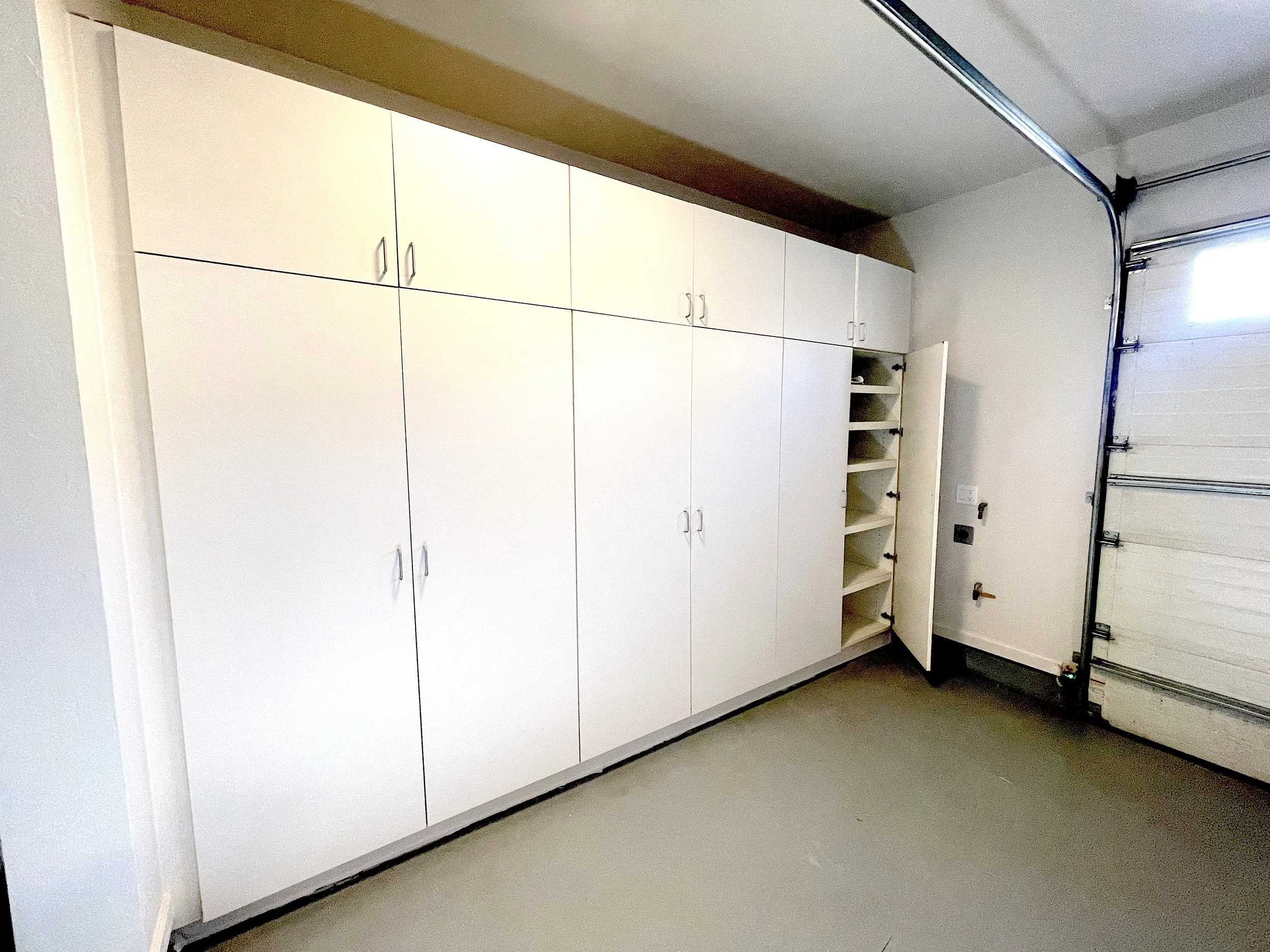 Built-Ins in Garage.JPG