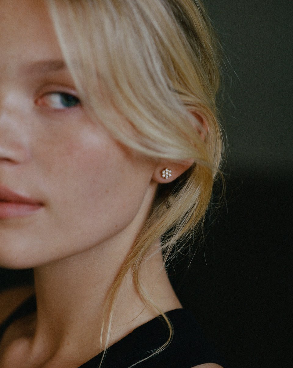The Descending Sun Earrings with Seven Round Brilliant Diamonds in 18ct Yellow Gold by Ali Stileman