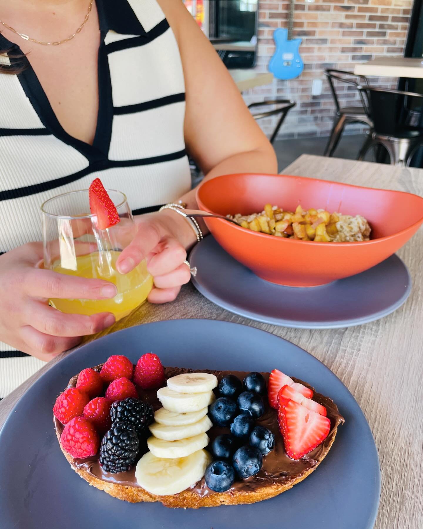 Brunch patio is covered and calling. Get champagne with a side of OJ, indulge a little. Brunch starts today from 10am-2pm. 
.
Pro tip: Get The Fancy Quaker, it comes with buttery sourdough toast that makes the most perfect foundation for Nutella and 