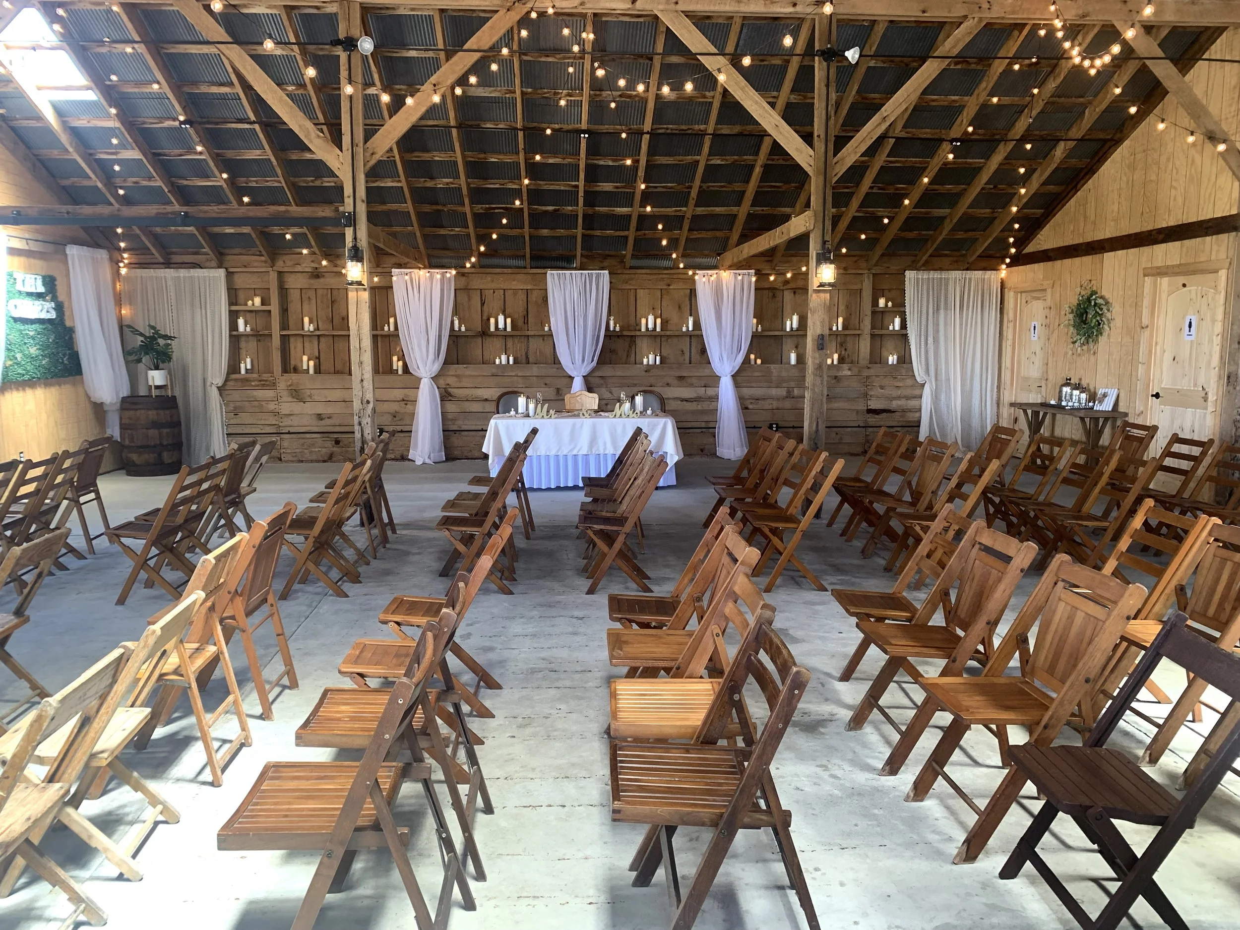 intimate barn venue wedding space family reunion 