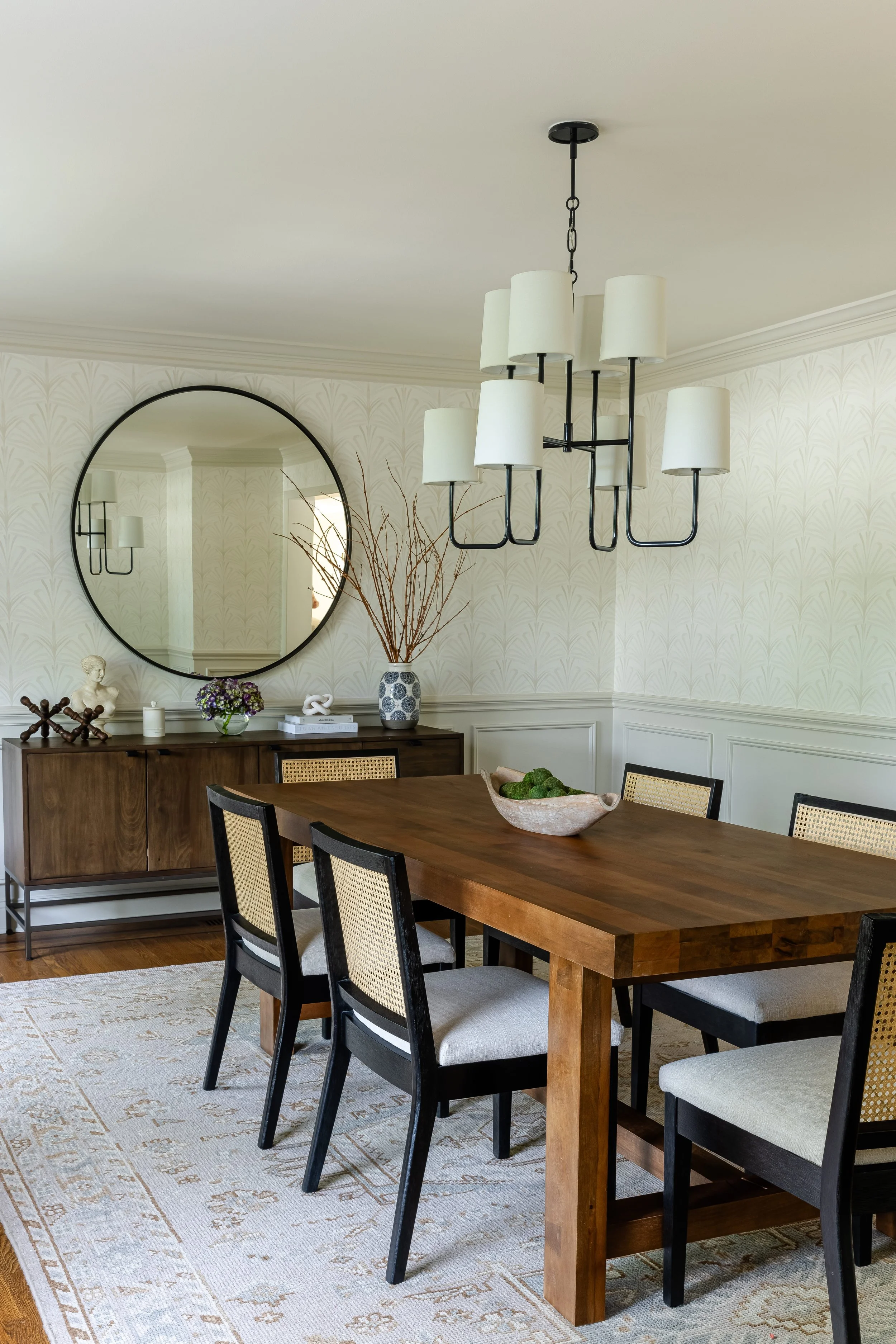 transitional_dining_1.jpg