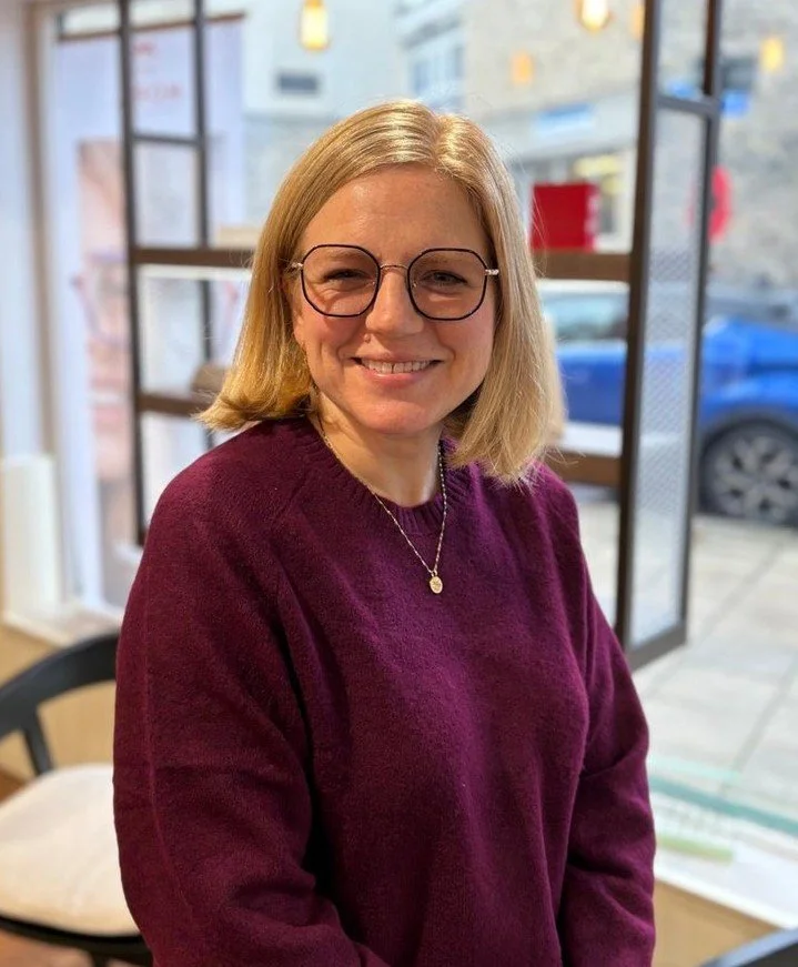 New specs day for Fran!
Loving her new Taylor Morris frames! stylish, modern, and effortlessly comfortable.

#TaylorMorris #NewGlassesDay #IndependentOpticians #FrancesLiddleOpticians #OpticiansStyle #EyewearFashion