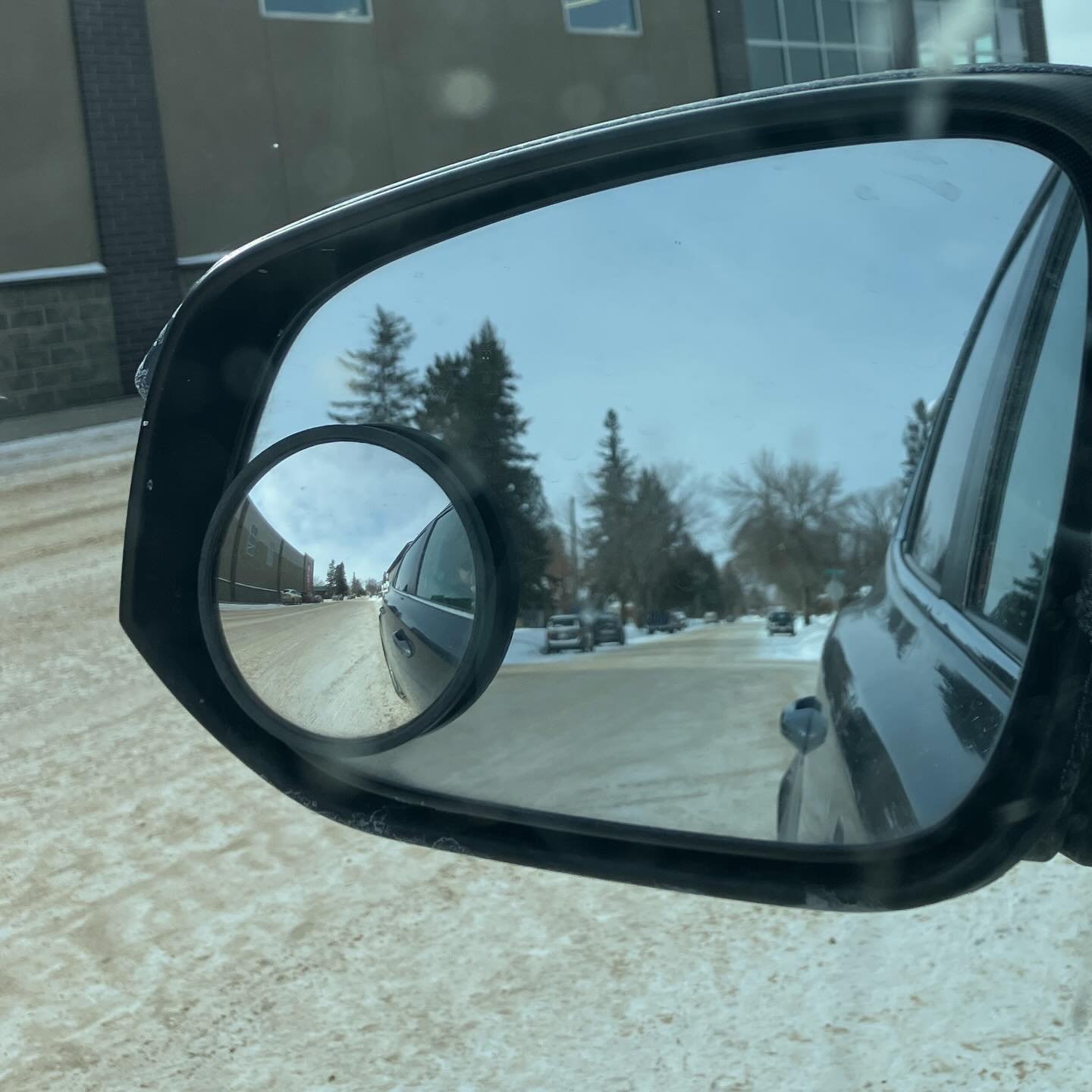 This is my current view as I&rsquo;m waiting in the car&hellip; looking at the snow on the roads and feeling the cold chill of winter that is still with us. I for one am completely looking forward to spring and to seeing green things and colour emerg