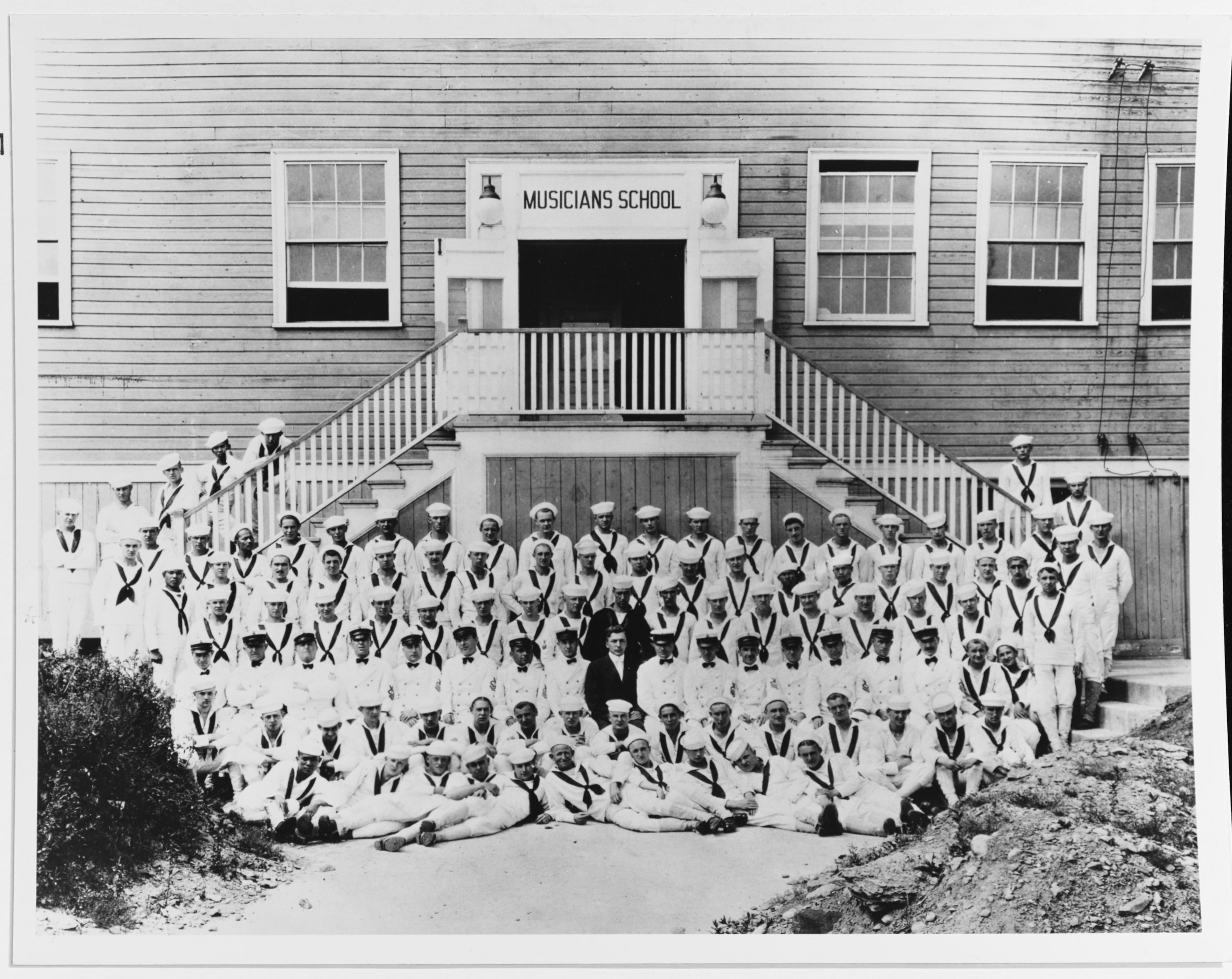 Musicians-School-1921.jpg