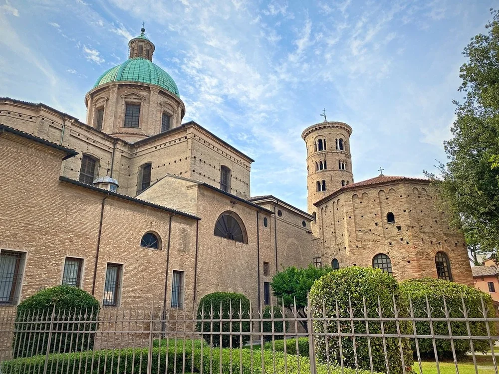 Der Dom mit seiner Kuppel und das Baptisterium
