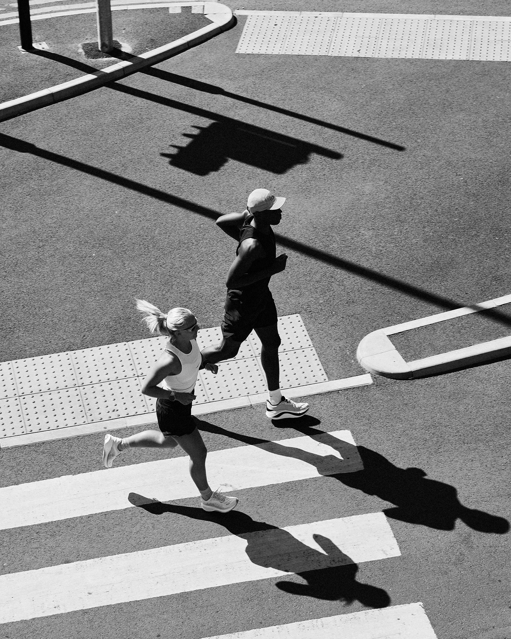 HOKA_TEST_TANZARO_1285_bw.jpg