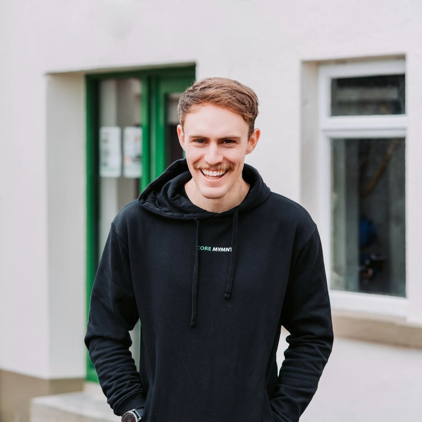 CHRISTMAS RACES INCOMING.

If you are signed up for a race over the festive period make sure you are booked in for a December MOT with our physio James to make sure you are in cracking form.

#christmascracker #turkeytrot