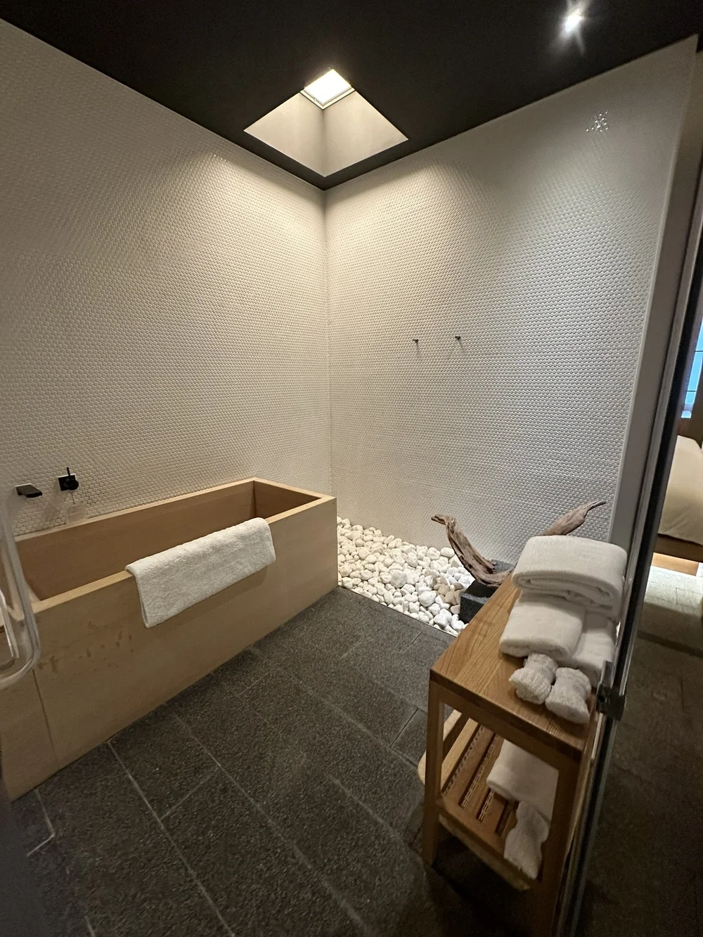 Where-to-stay-in-Kyoto1.jpeg