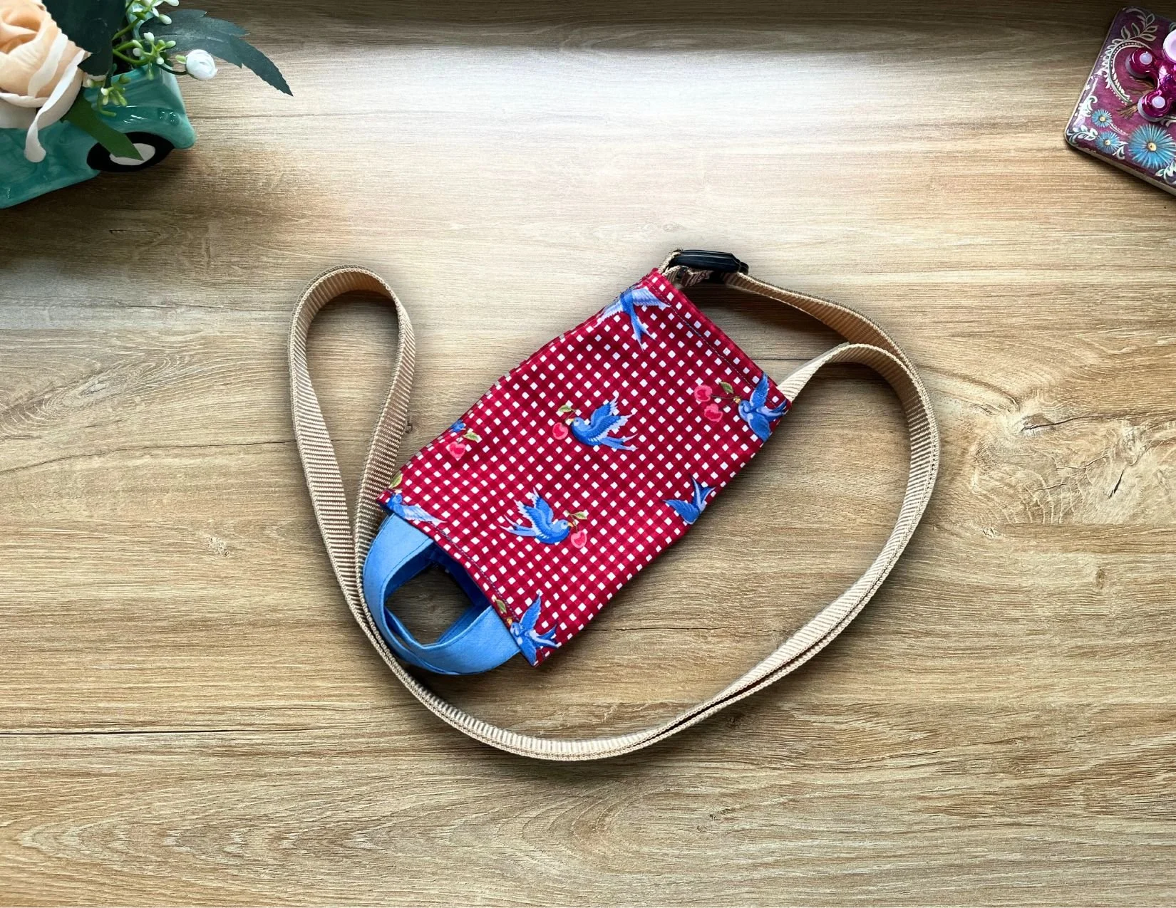 Water Bottle Holder On Table.jpg