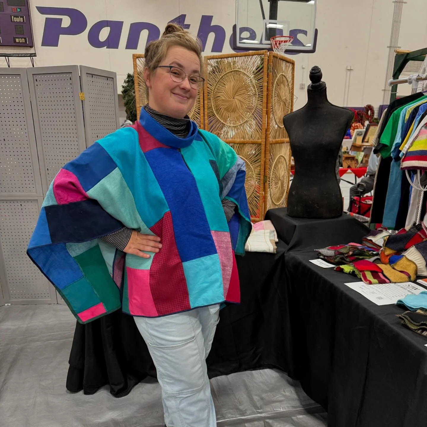 Who better to rock these ponchos than the maker herself&hellip; ME! 😎 These 3 beauties are still available&mdash;just message me if you need one to add to your collection!

Next Saturday, I am keeping it local at @thelangholf in Fort Atkinson from 9