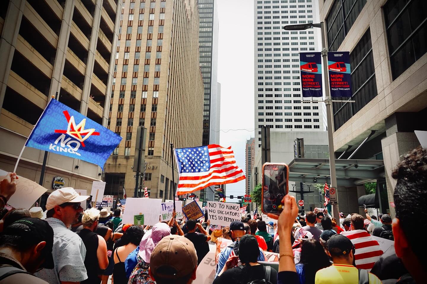 WE THE PEOPLE, JUNE 2025 | Houston, Texas
๐ธ: @dallanacamargo
#houston #protests #photography #photooftheday #protestphotography #nokings #sonyzv1 #sonyzv1photography #america #americanflag