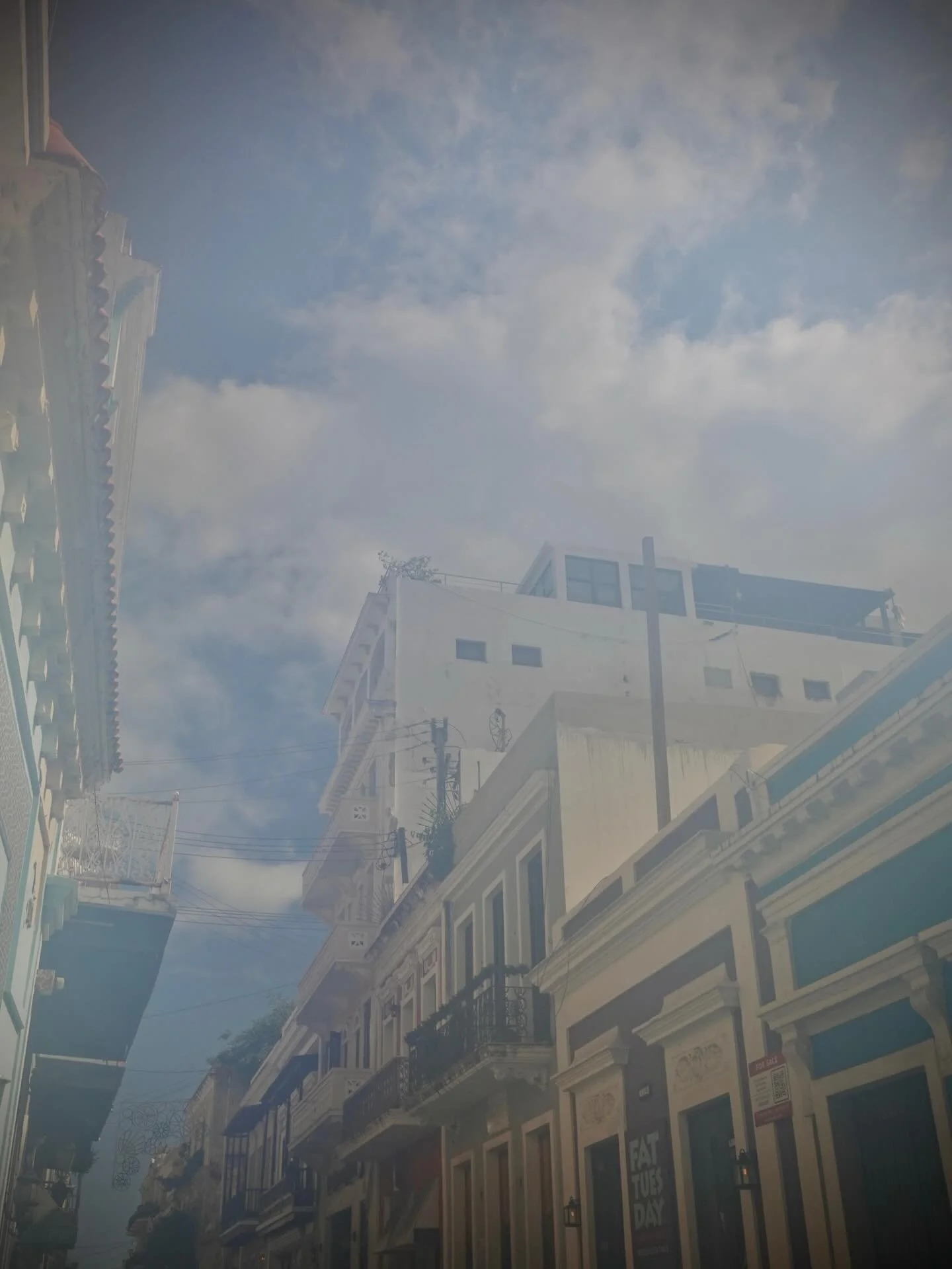 POR EL VIEJO SAN JUAN, December 20025 | Viejo San Juan, Puerto Rico

📸: @dallanacamargo 

#photooftheday #photography #sonyzv1 #sonyzv1photography #viejosanjuan #puertorico