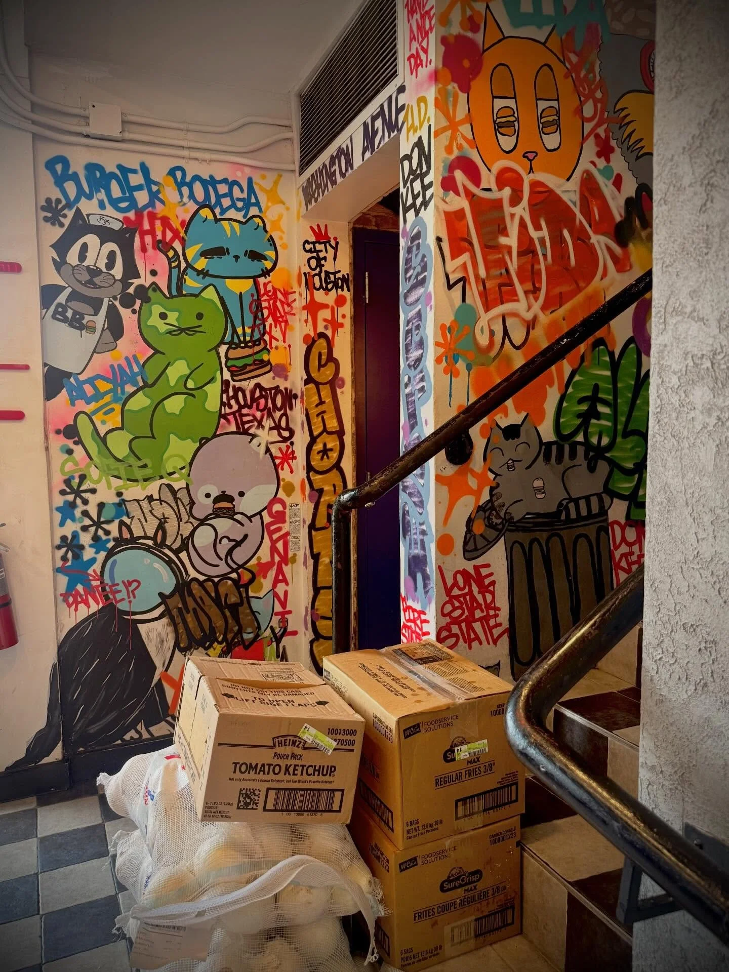 BURGER BODEGA, March 2026 | Houston, Texas

📸: @dallanacamargo 

#houston #photoftheday #photography #streetphotography