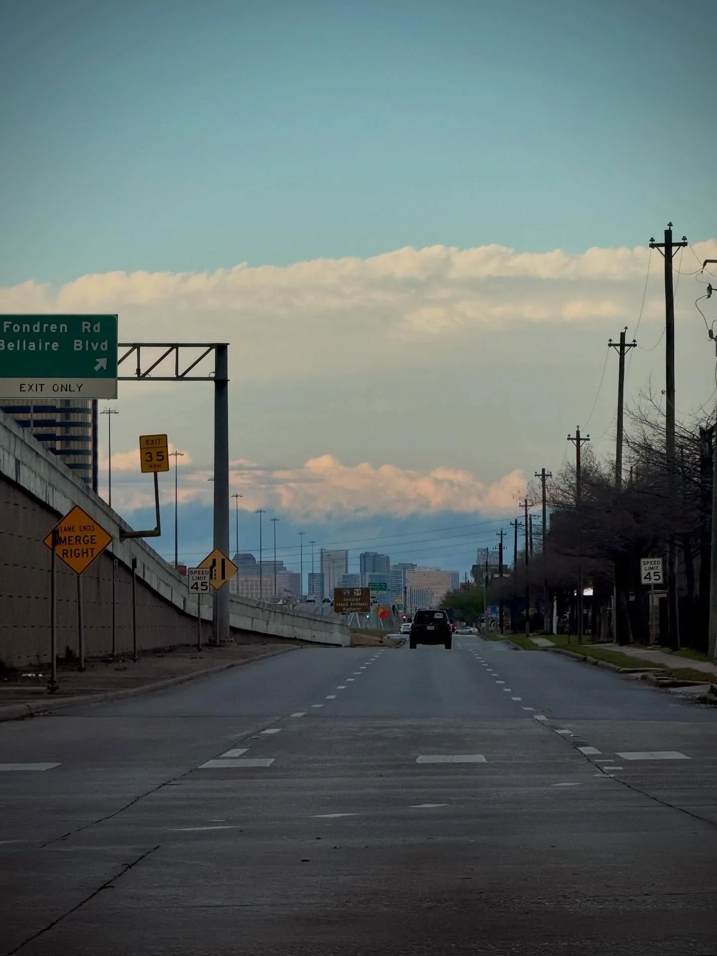HTOWN DURING SUNSET, March 2026 | Houston, Texas

📸: @dallanacamargo 

#houston #photoftheday #photography #sunsetime