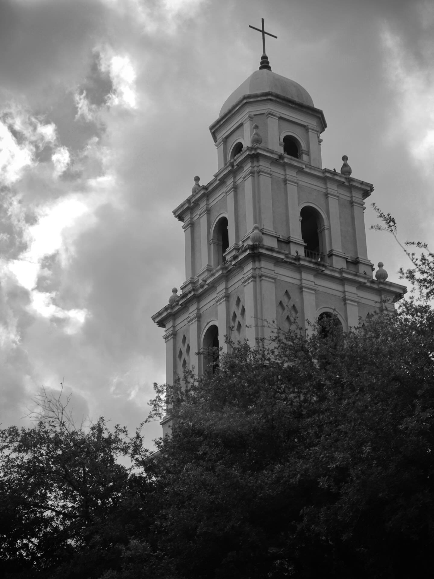 Saint Anne Catholic Church, April 2026 | Houston, Texas

@dallanacamargo 

#stannecatholicchurch #houston #photooftheday #sonyzv1