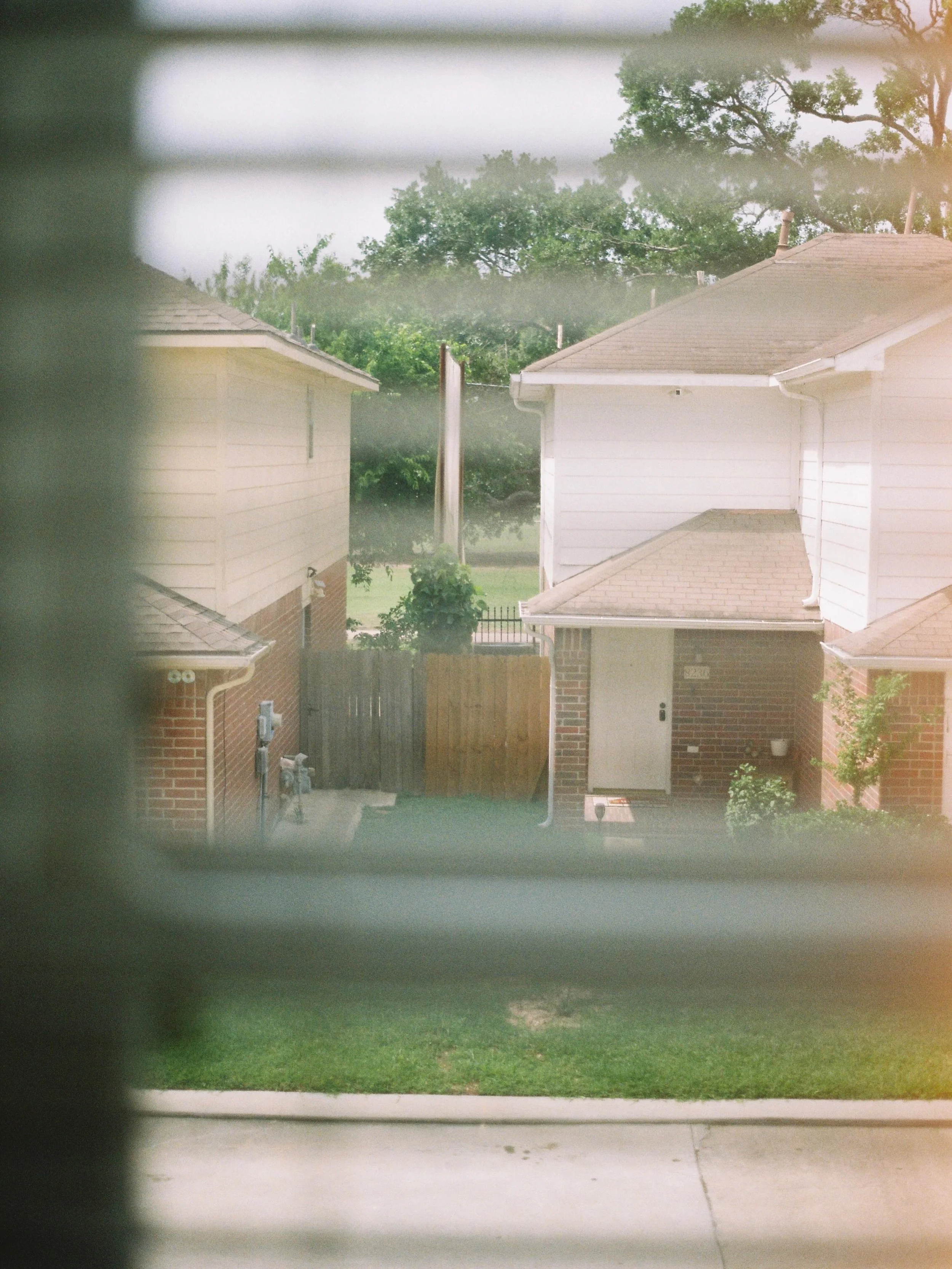 DESDE MI VENTANA, May 2026| Houston, Texas 

📸: @dallanacamargo 

#photooftheday #photography #minoltax570 #houston #filmphotography