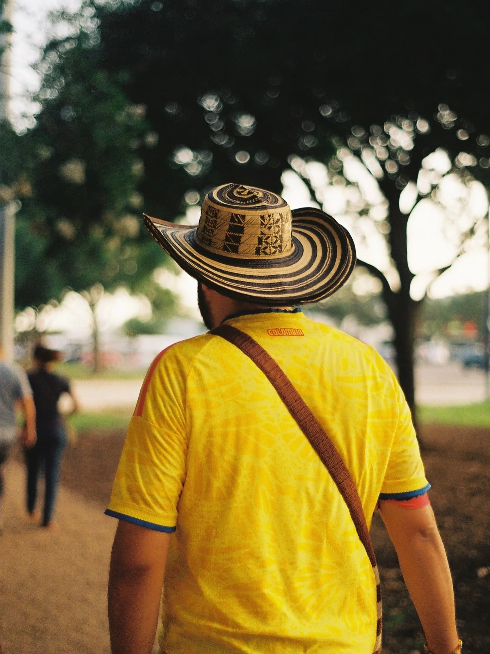 COLOMBIANO FUTBOLERO EN HOUSTON EN CARRETE , June 2026 | Houston, Texas 

📸: @dallanacamargo 

#minoltax570 #filmphotography #wearehouston #fifaworldcup #photooftheday