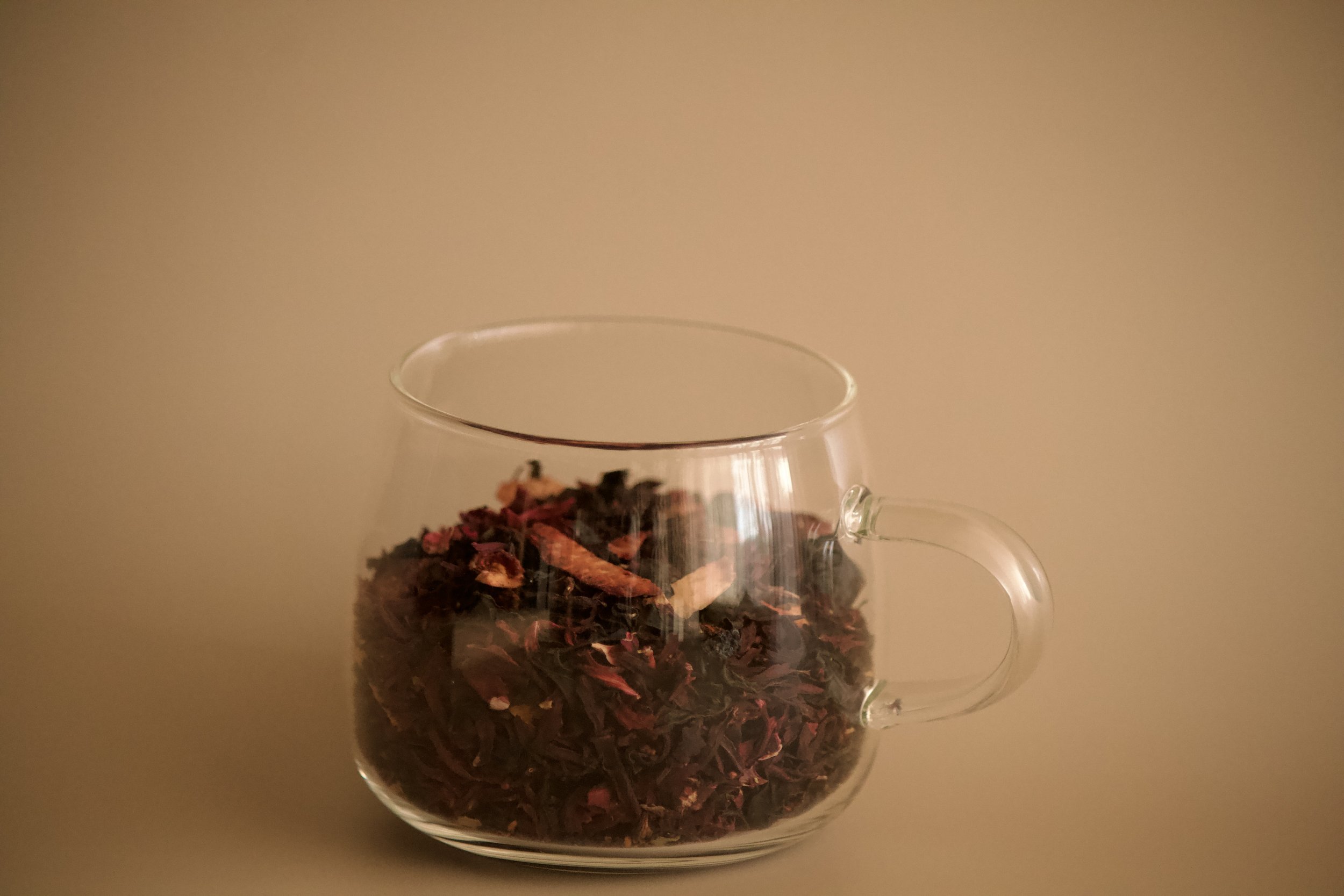Berry tea, hibiscus tea, black fruity tea, strawberries tea, blueberries tea
