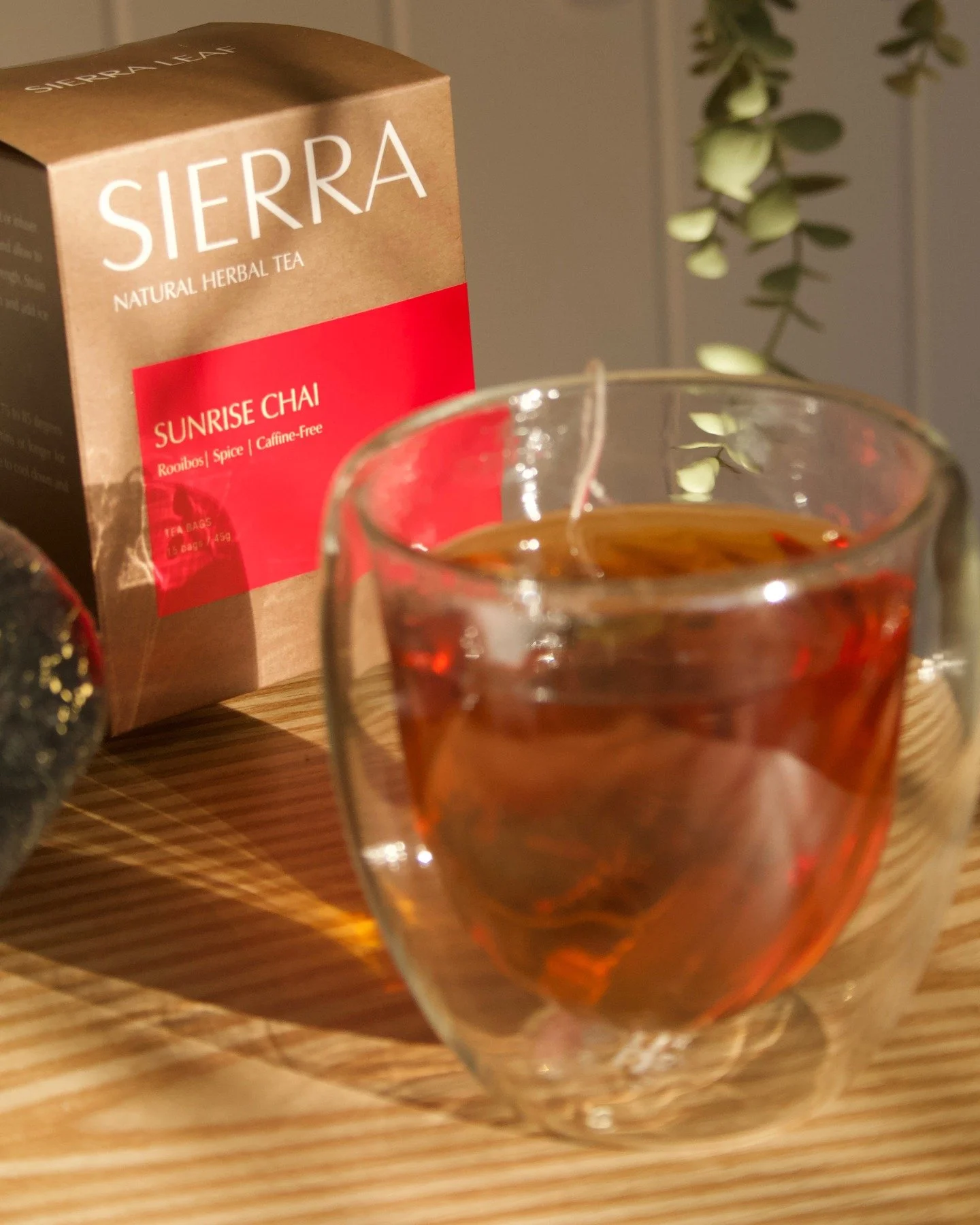 Sunrise chai never looked this good on your coffee table ☀️🧡💛
Warm, spiced, caffeine-free.
Link in bio ☕️