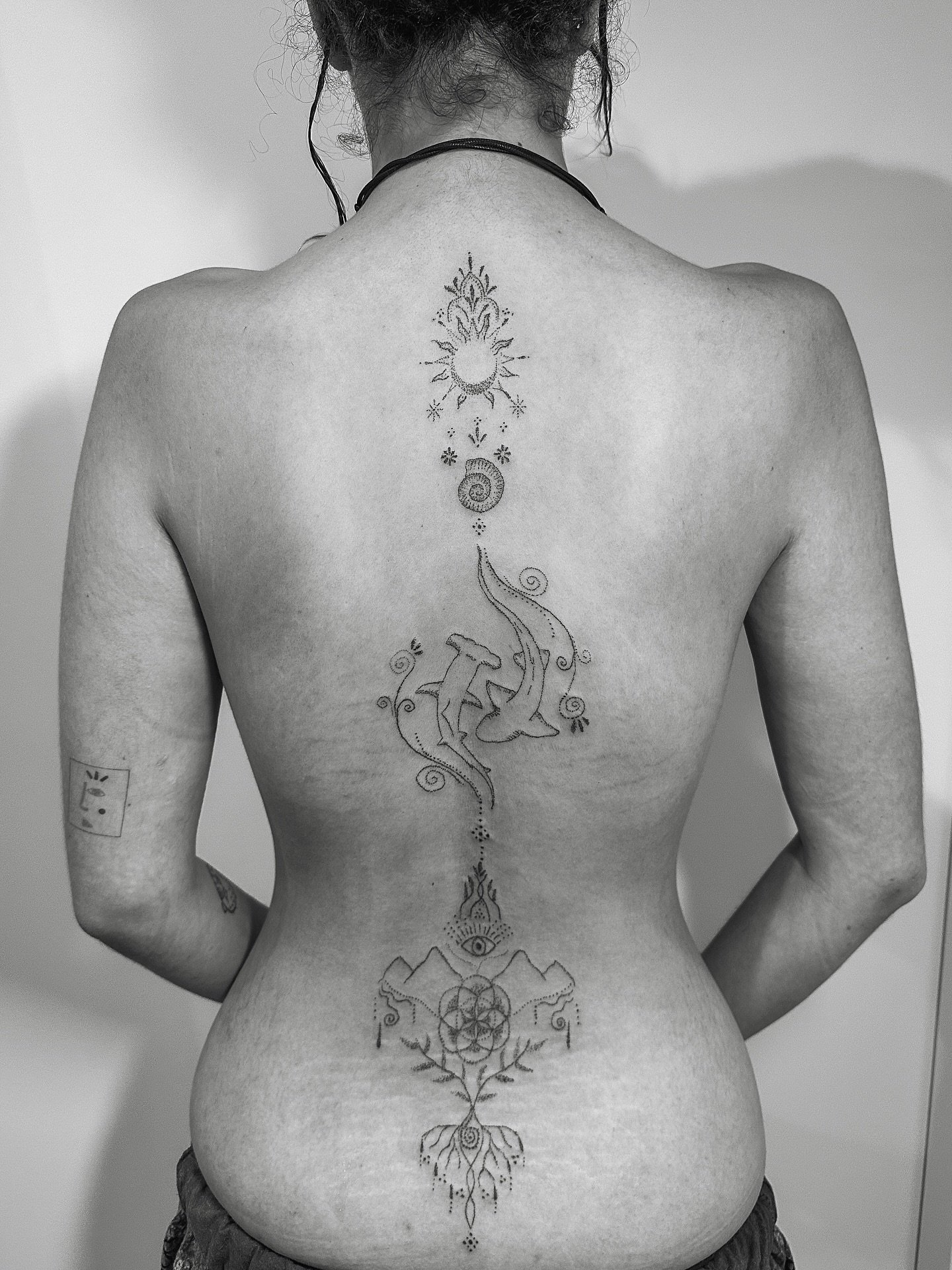 Wowwww I still can&rsquo;t get over how this marking turned out, my biggest tattoo yet! ✨ 

So much magic was woven not only through the design process but within the tattooing session itself.

Thank you Ally for giving me full creative freedom and t