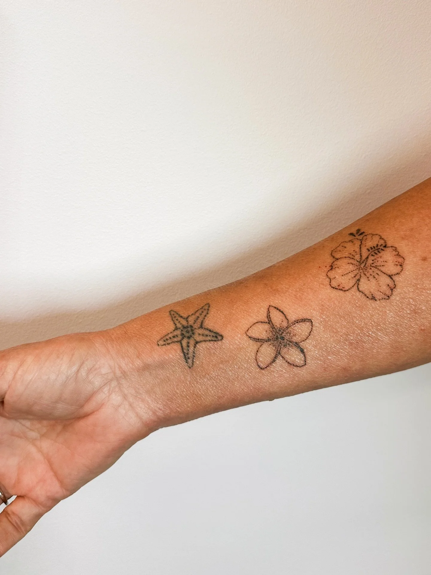 Thank you to all my beautiful clients who came to support the opening of my new studio space and grabbed a few little tatts from the flash special 🫶🏽

It felt even more special realising that everyone who came was a returning client. That kind of c