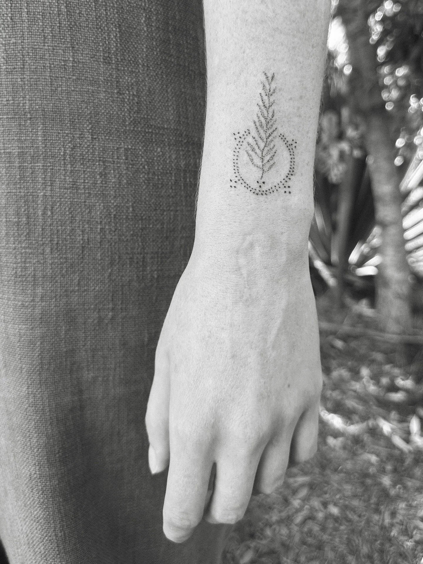 Tiny totems and ocean animals for these lovely clients~ Thank you Sam and Tara! 🩵🌿🐋 These hand poke tattoo designs are a cute addition to your sticker sleeve or just perfect on their own ✨