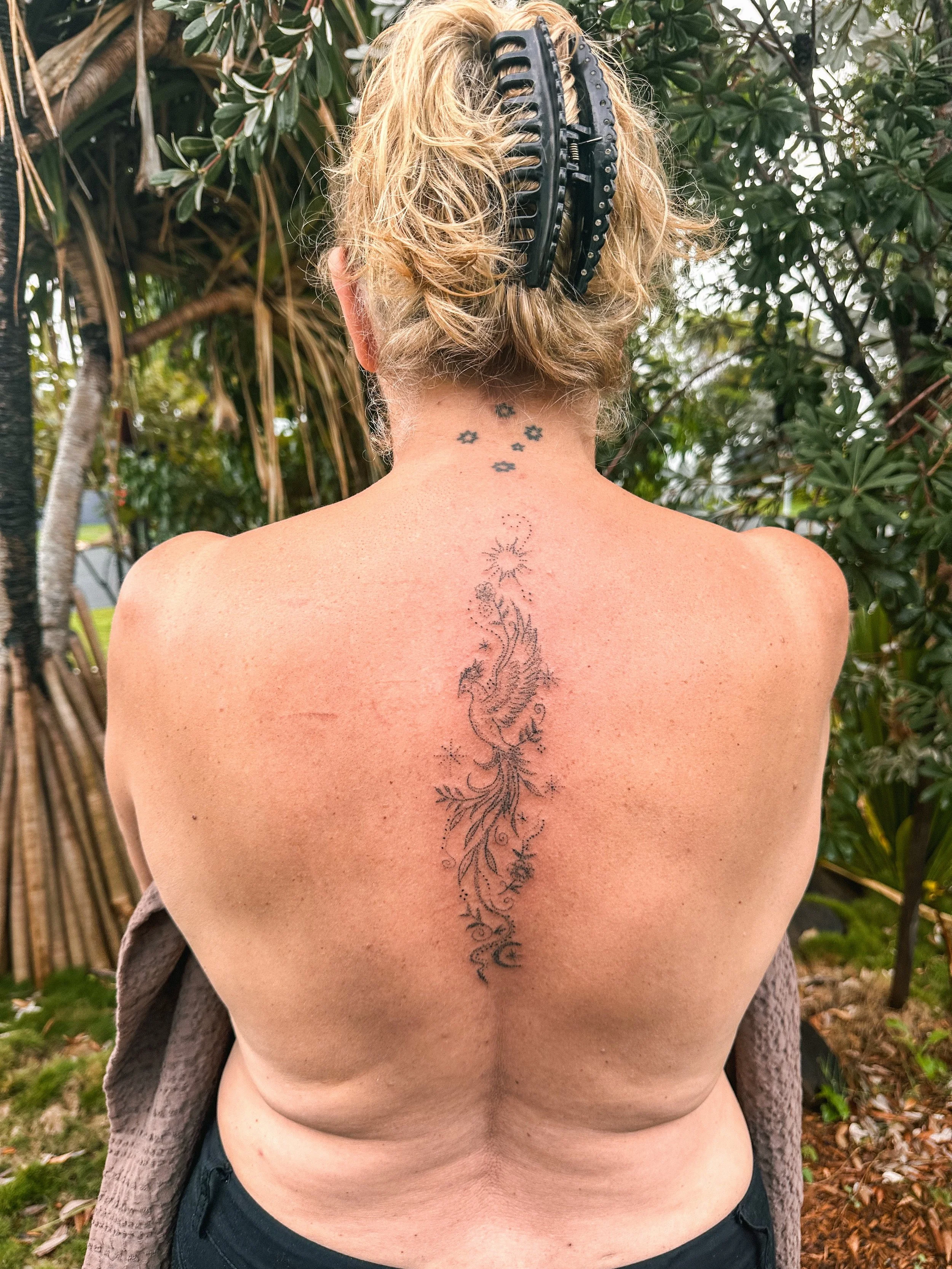 Rising through the ashes, aligned through the spine.
A phoenix marking rebirth, resilience &amp; the fire within ✨ Thank you Cristina for your trust on this piece 🤎 

I love working with my clients in co-creating custom and intuitive designs, channe