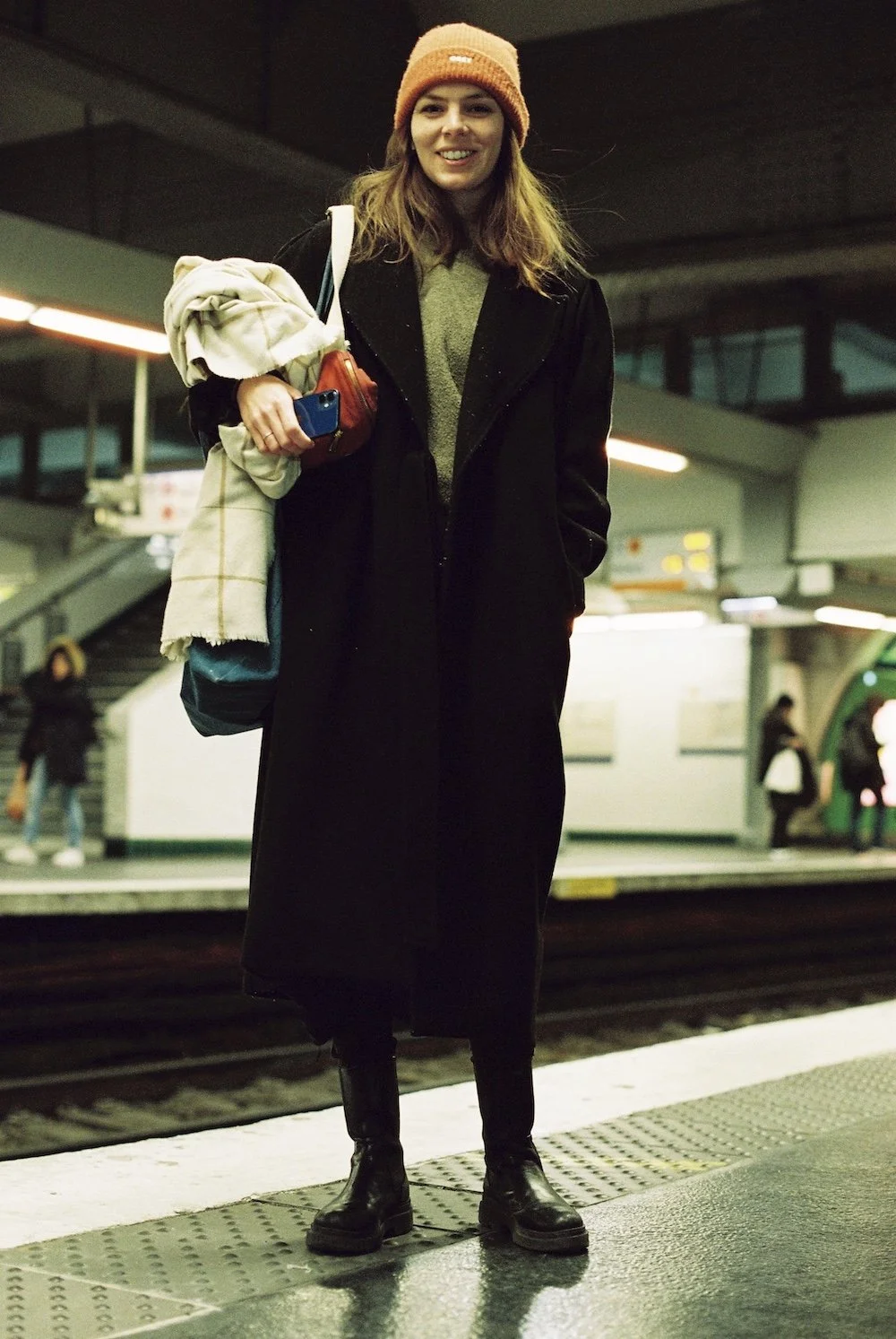 Photographie le dodger photographe photos metro paris bonnet orange.jpg