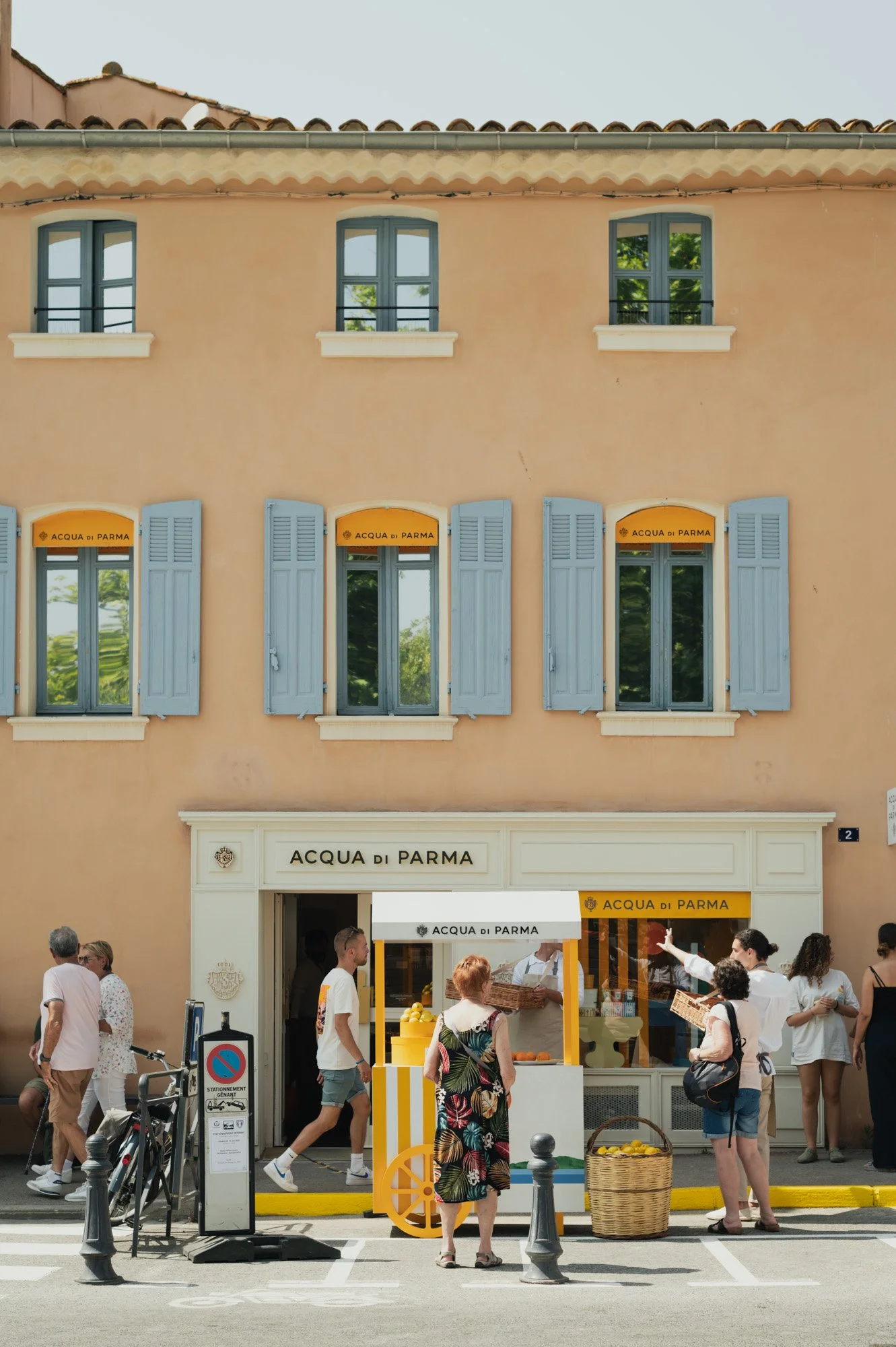 photographe-architecture-interieur-acqua-di-parma-saint-tropez-1.jpg