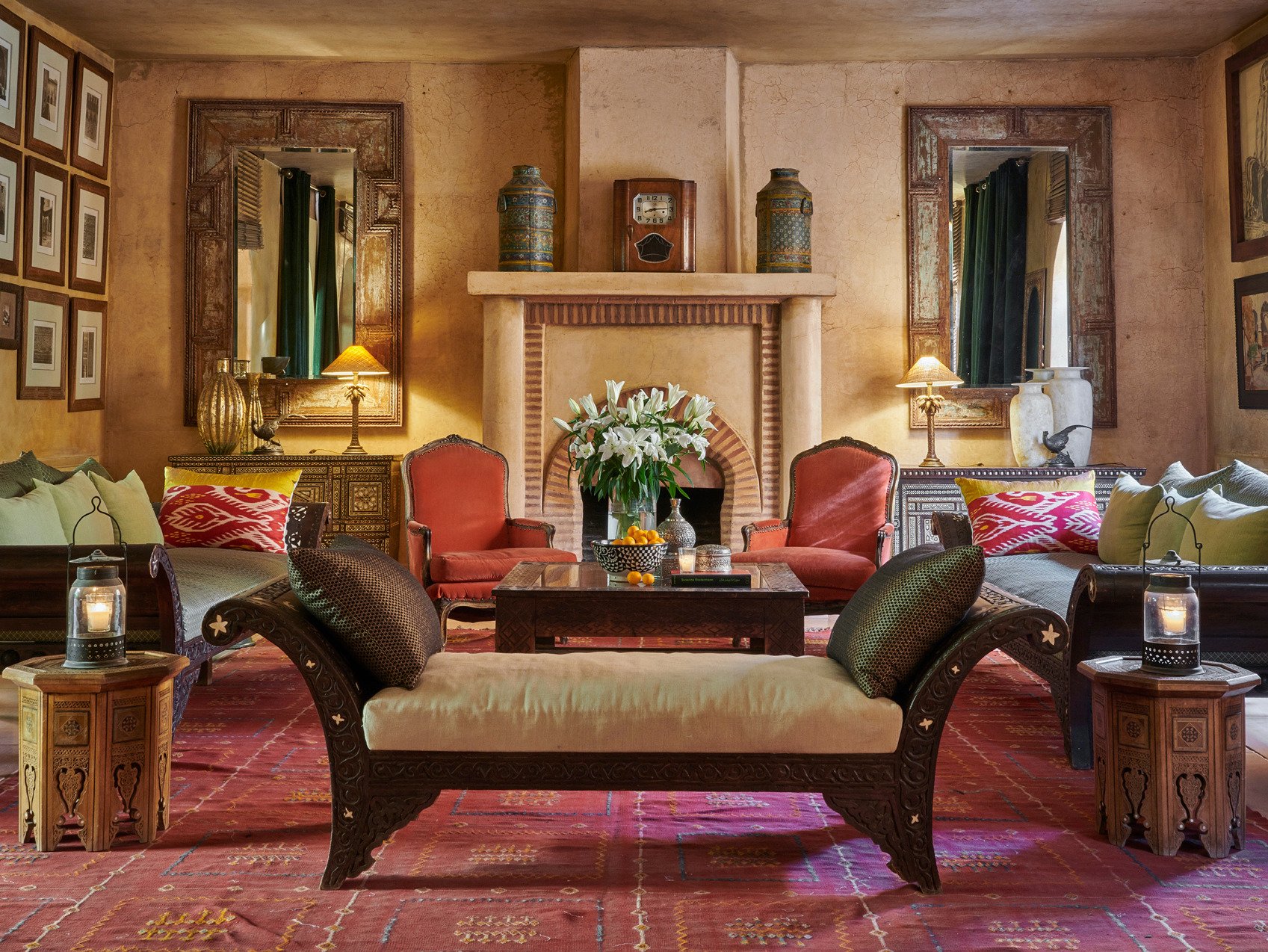 Hotel Lobby