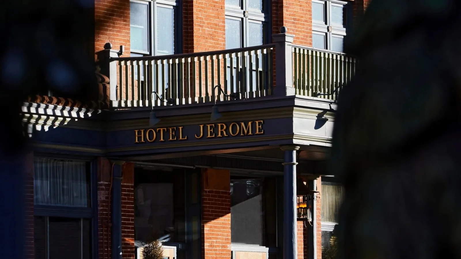 Outside shot of Hotel Jerome