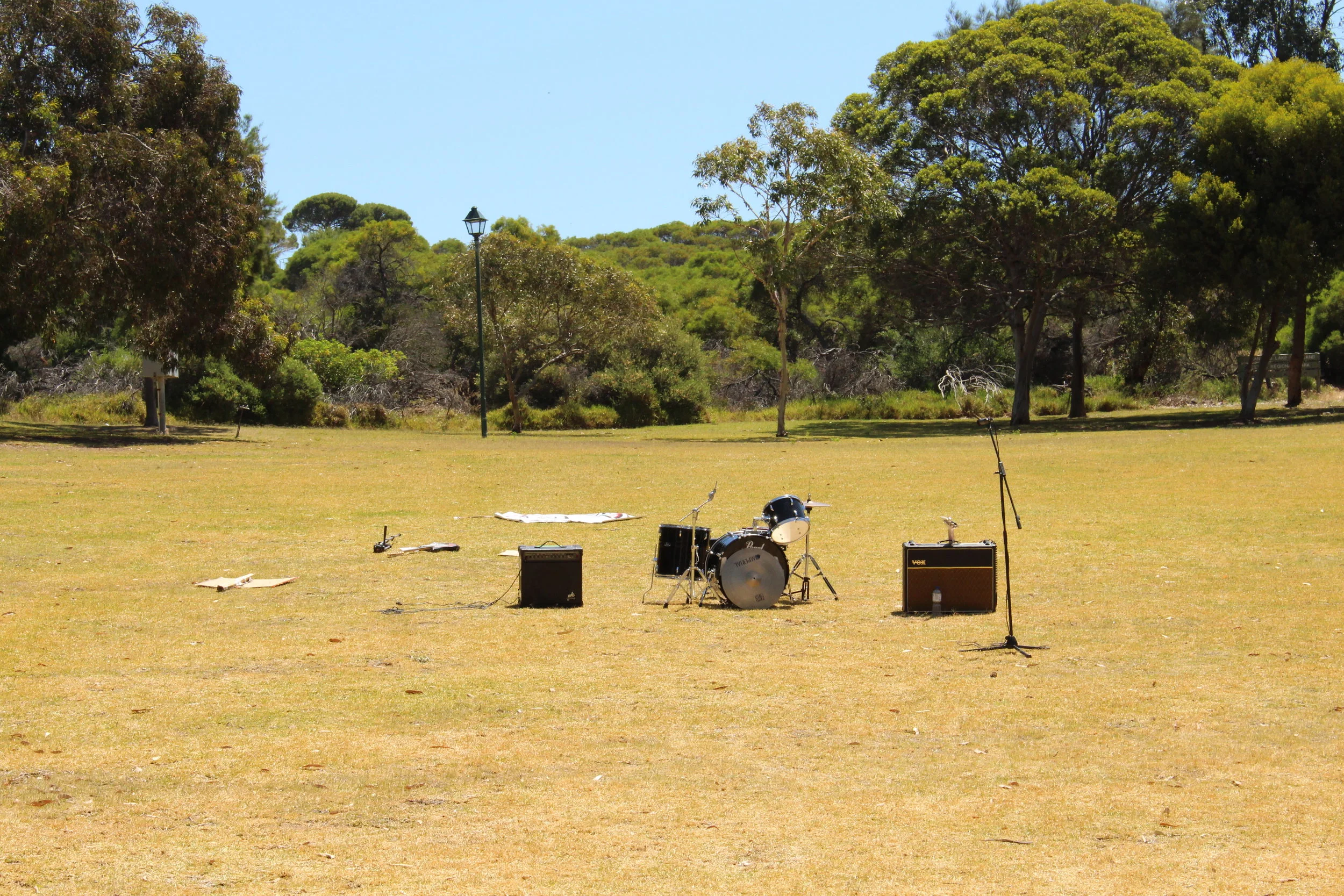  Day 2 (11/11/17'): Looks like somebody left all their band gear lying about. 
